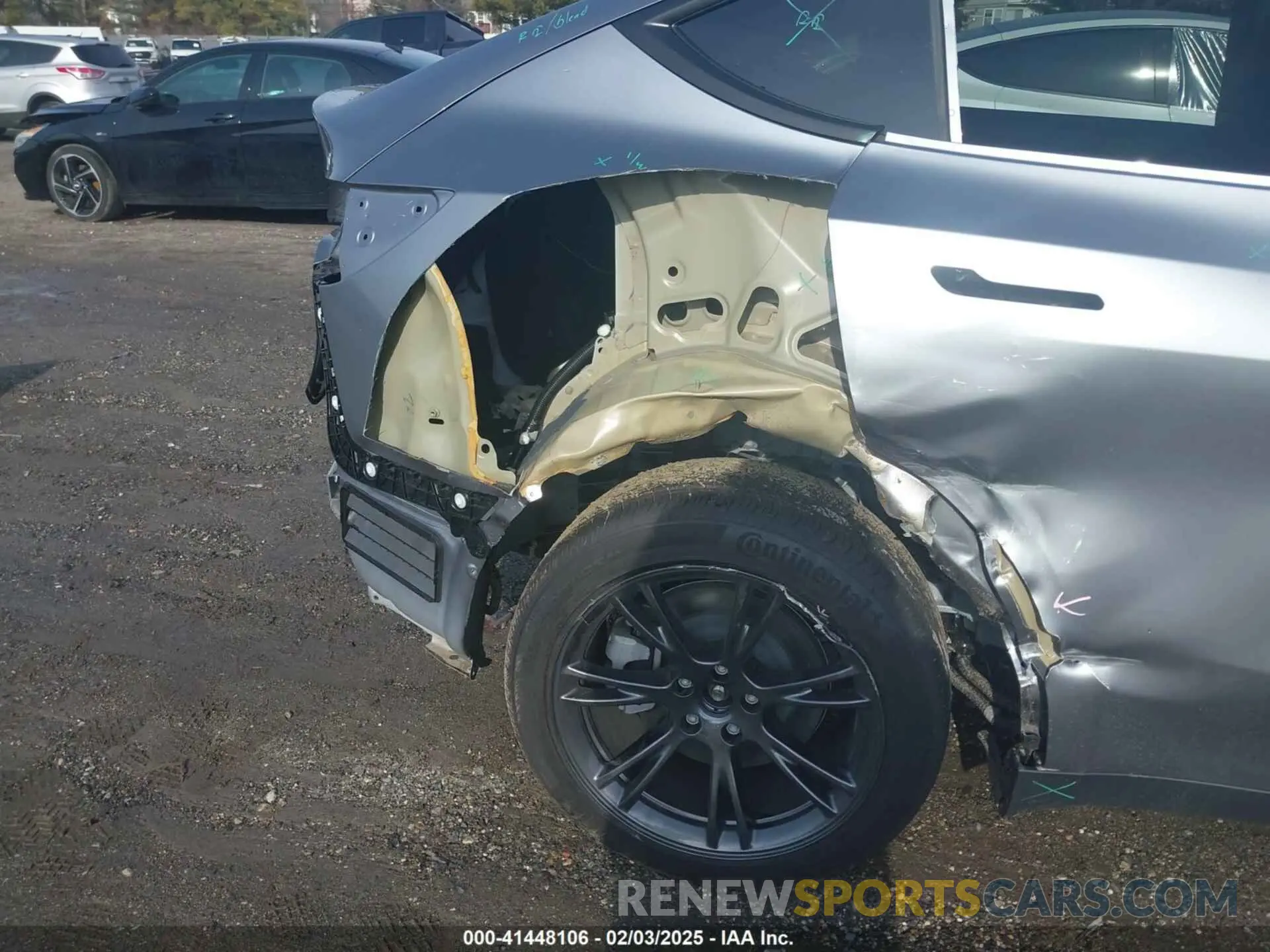 6 Photograph of a damaged car 7SAYGDEE3SF218015 TESLA MODEL Y 2025