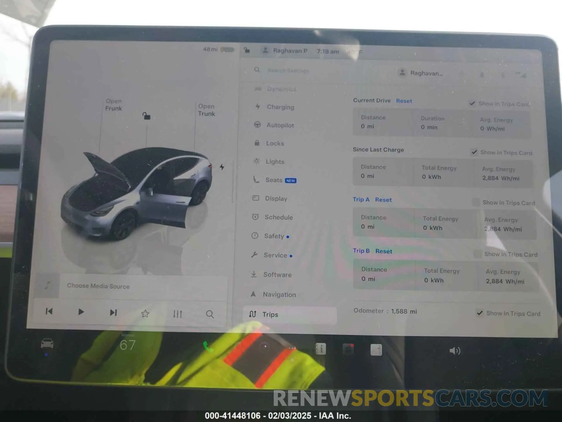 7 Photograph of a damaged car 7SAYGDEE3SF218015 TESLA MODEL Y 2025