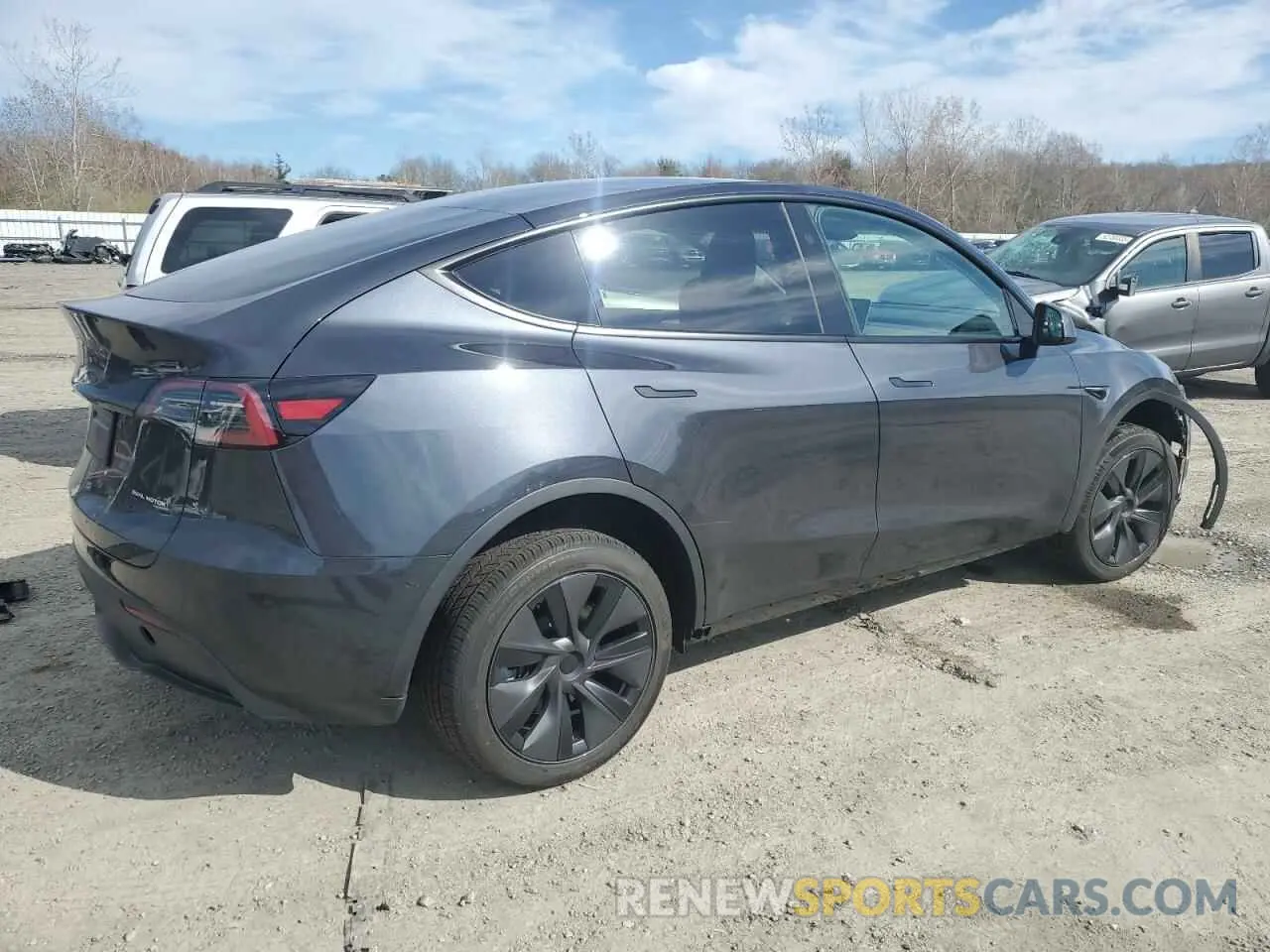 3 Photograph of a damaged car 7SAYGDEE3SF304750 TESLA MODEL Y 2025