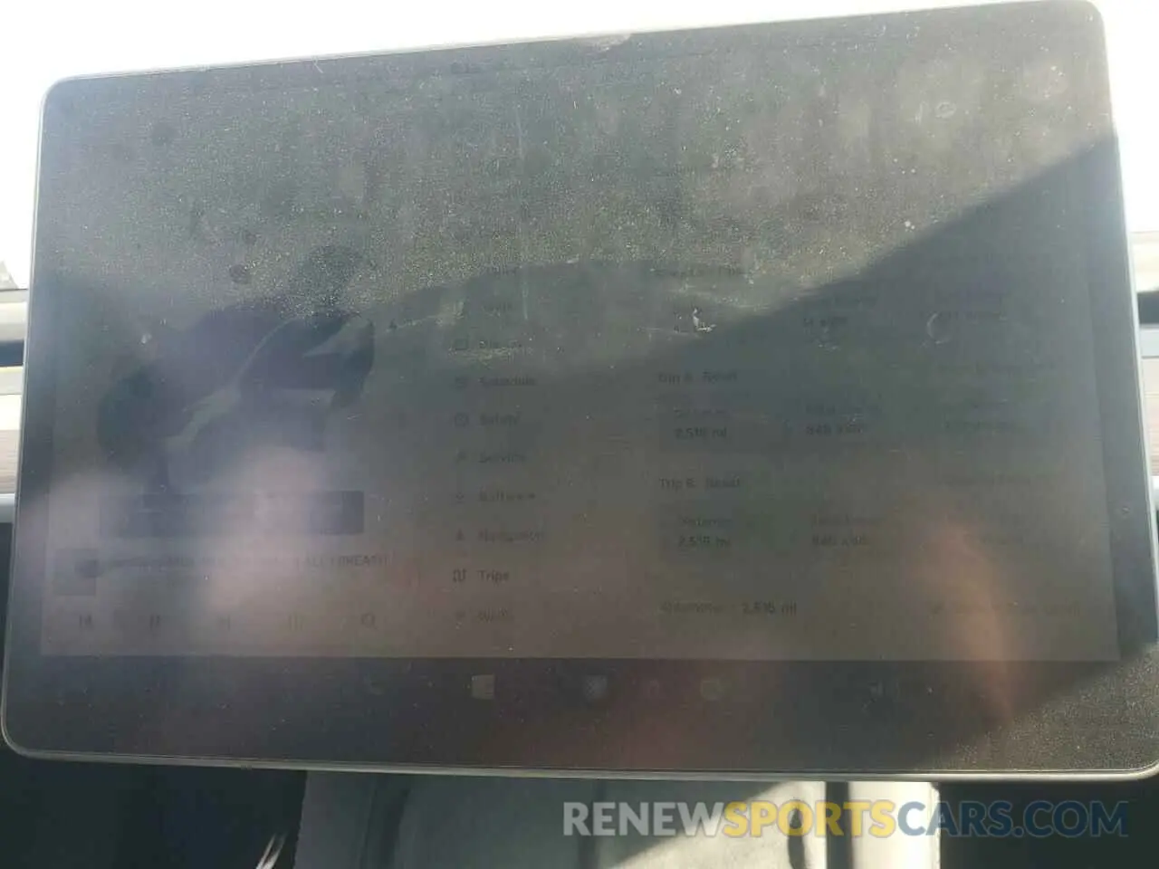 9 Photograph of a damaged car 7SAYGDEE4SA351797 TESLA MODEL Y 2025