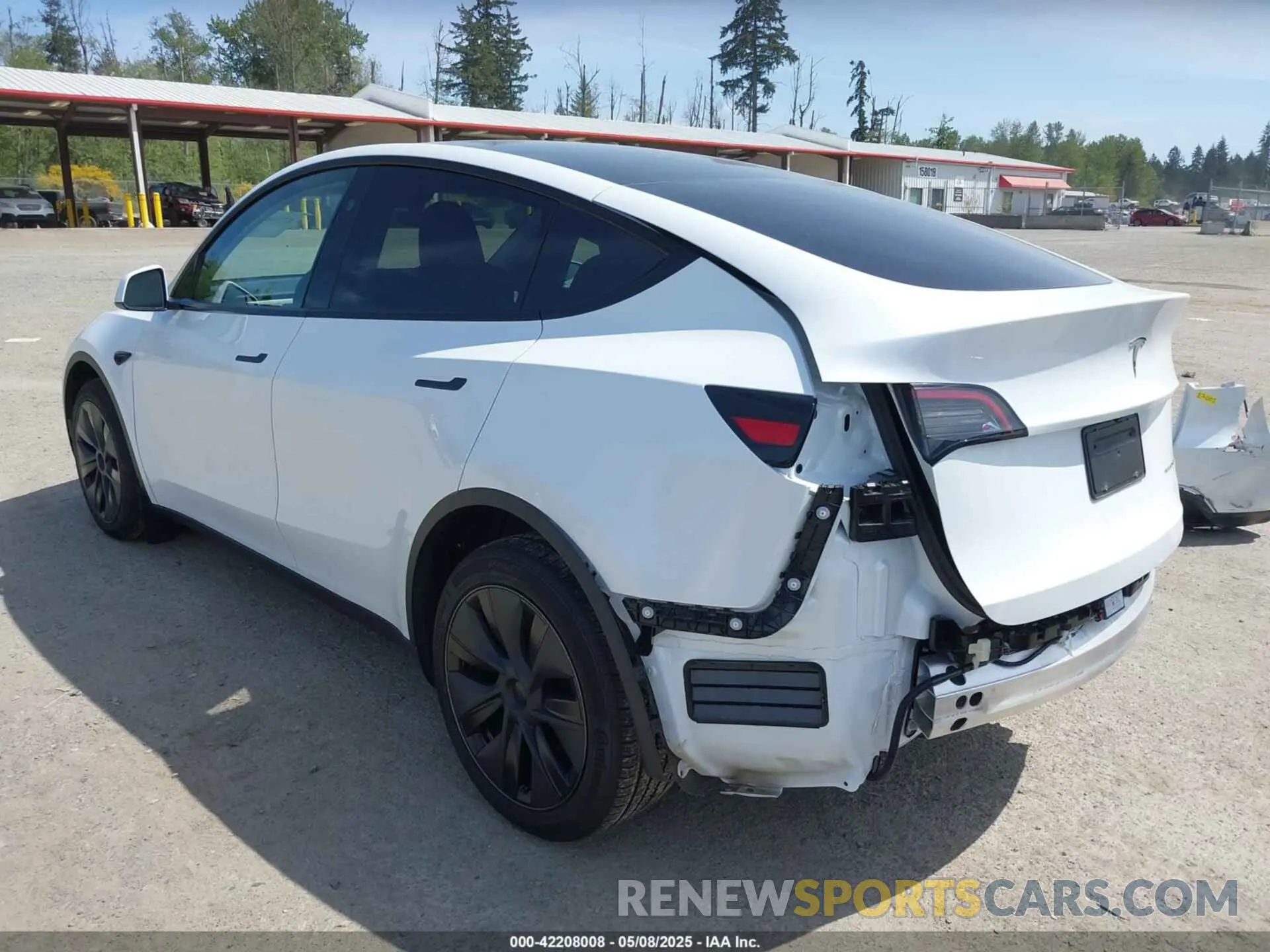 3 Photograph of a damaged car 7SAYGDEE4SF261567 TESLA MODEL Y 2025