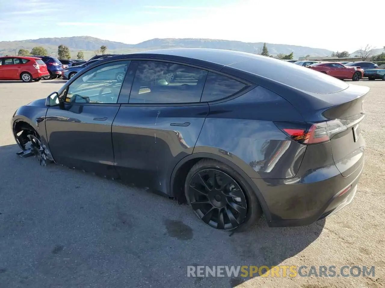 2 Photograph of a damaged car 7SAYGDEE4SF272942 TESLA MODEL Y 2025