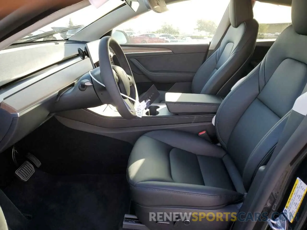 7 Photograph of a damaged car 7SAYGDEE4SF272942 TESLA MODEL Y 2025