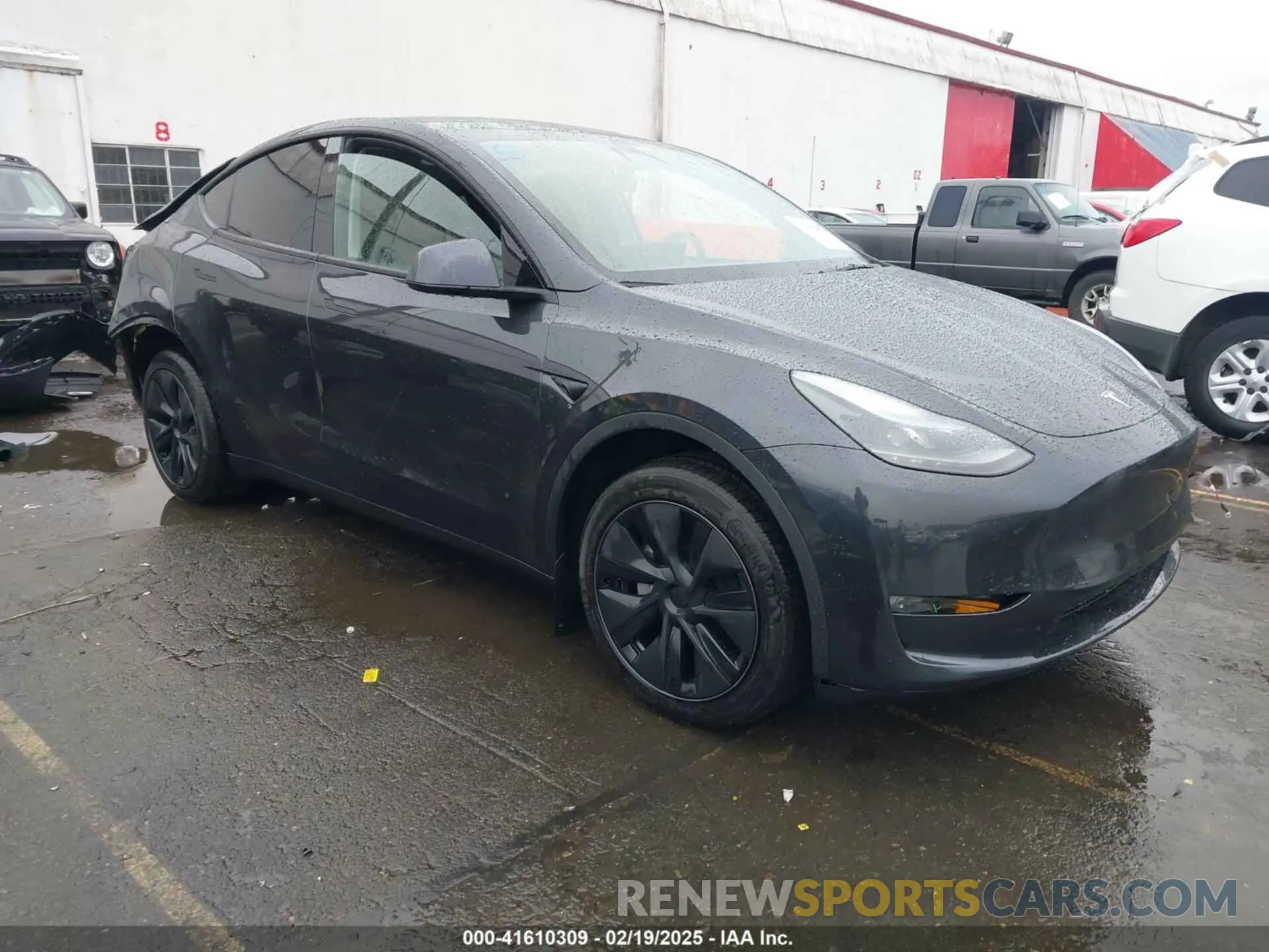 1 Photograph of a damaged car 7SAYGDEE4SF276330 TESLA MODEL Y 2025
