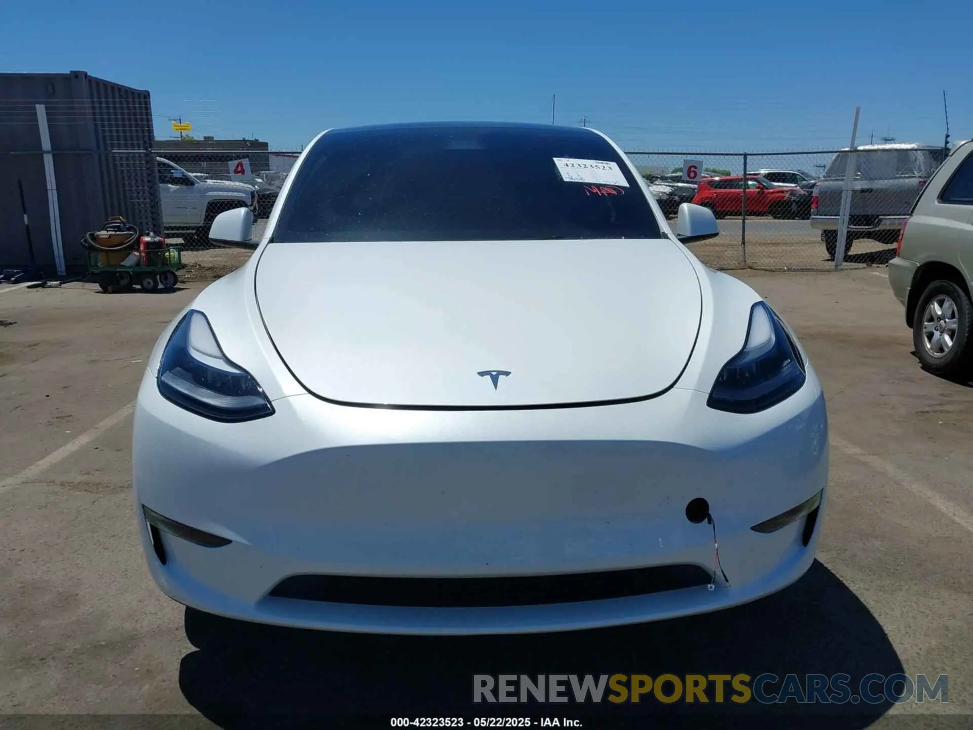 12 Photograph of a damaged car 7SAYGDEE4SF302702 TESLA MODEL Y 2025