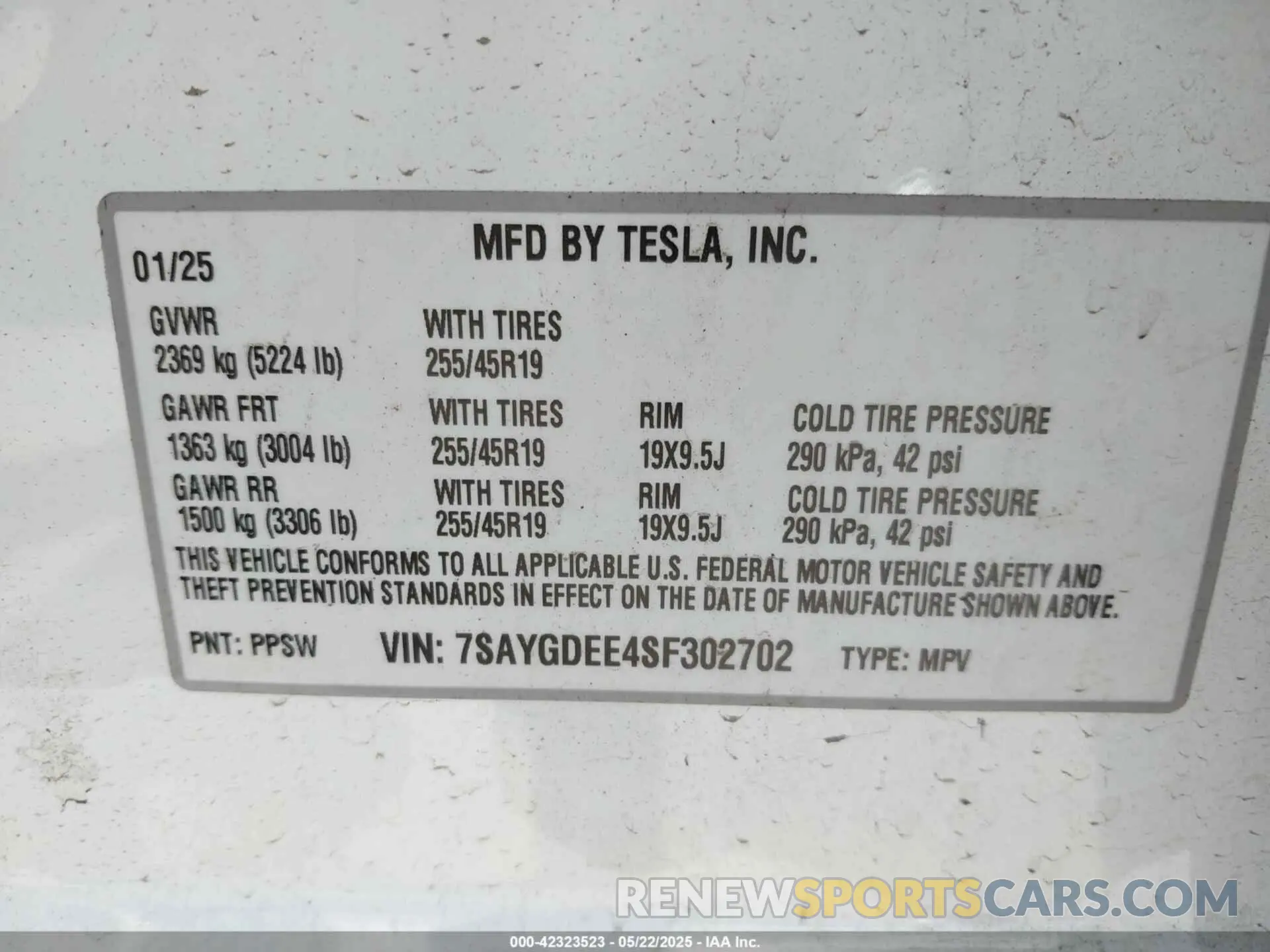 9 Photograph of a damaged car 7SAYGDEE4SF302702 TESLA MODEL Y 2025
