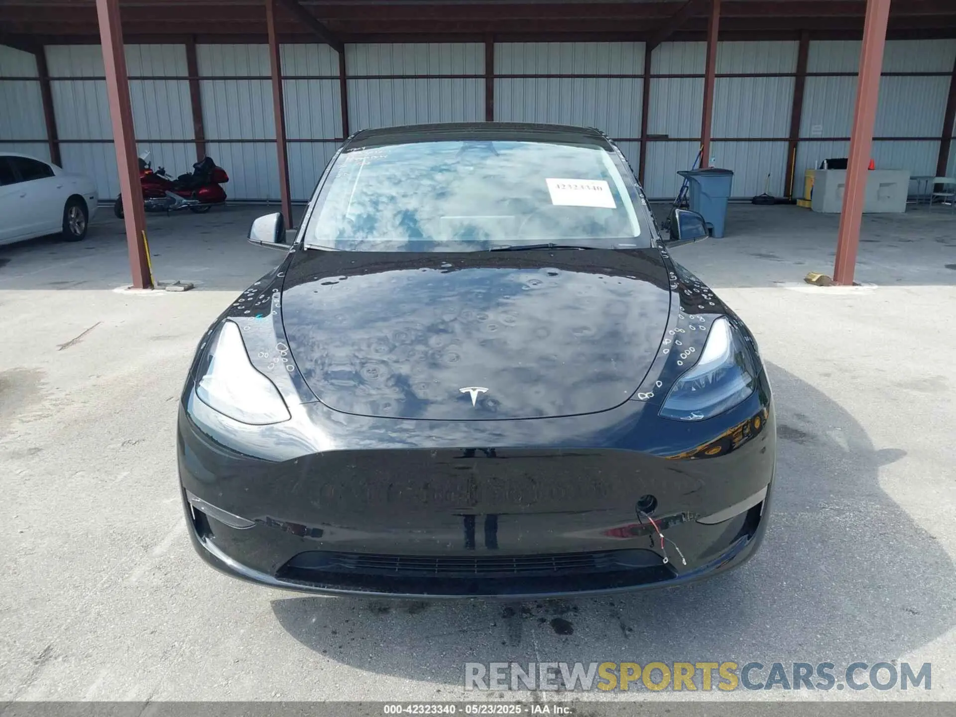13 Photograph of a damaged car 7SAYGDEE5SA339710 TESLA MODEL Y 2025