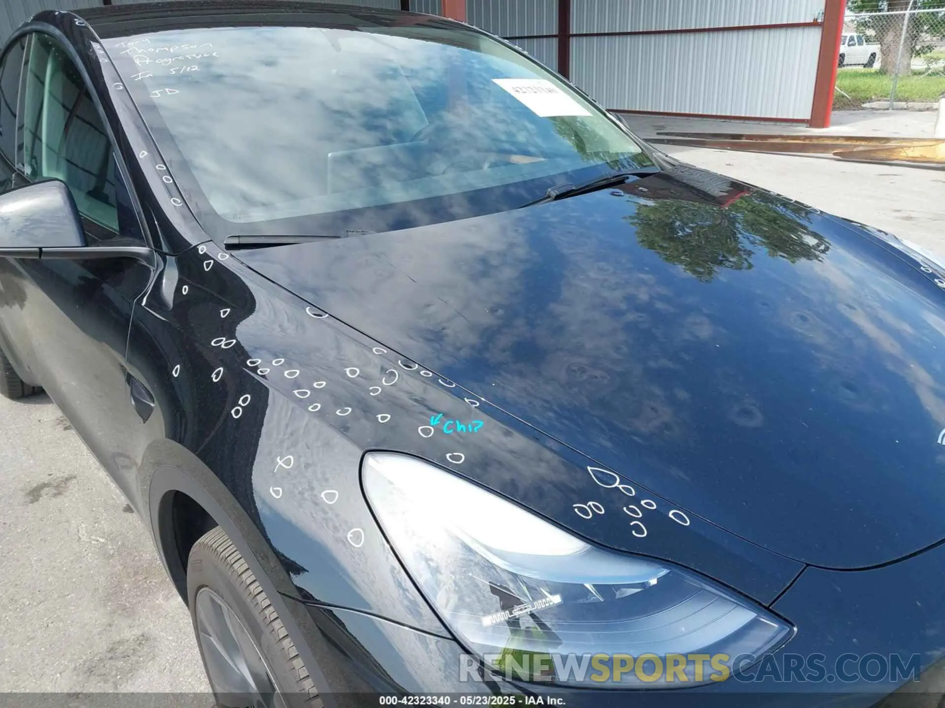 18 Photograph of a damaged car 7SAYGDEE5SA339710 TESLA MODEL Y 2025
