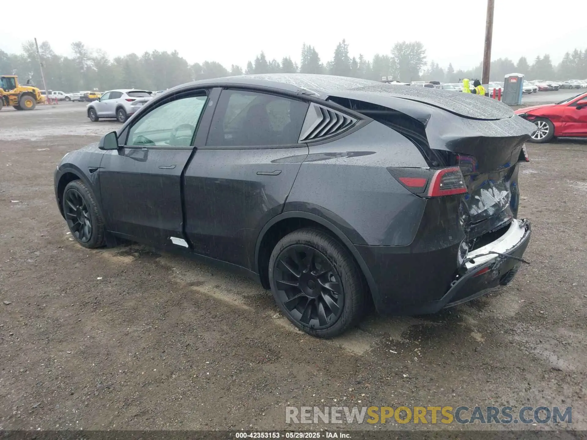 3 Photograph of a damaged car 7SAYGDEE5SF262744 TESLA MODEL Y 2025