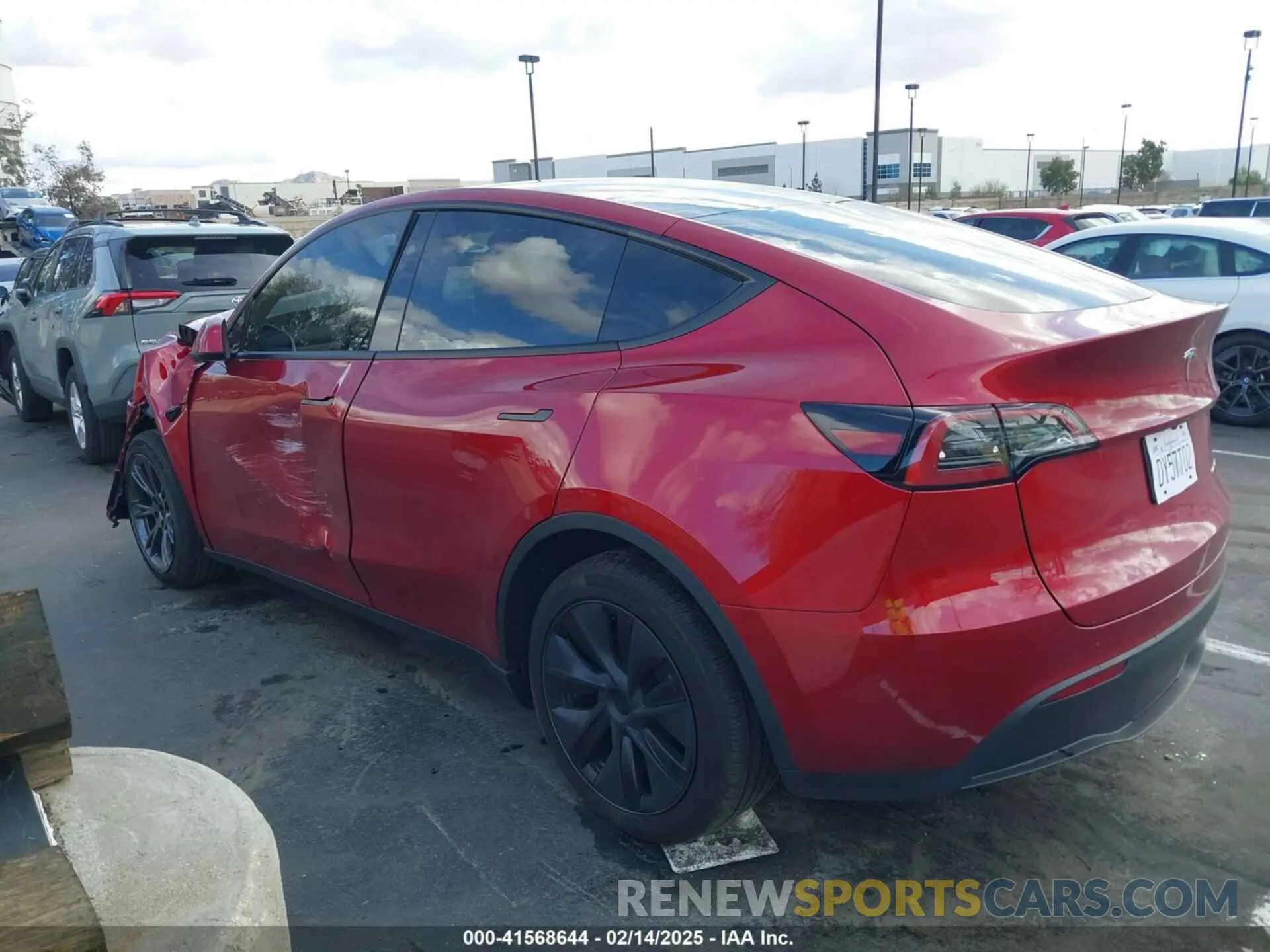 15 Photograph of a damaged car 7SAYGDEE5SF283772 TESLA MODEL Y 2025