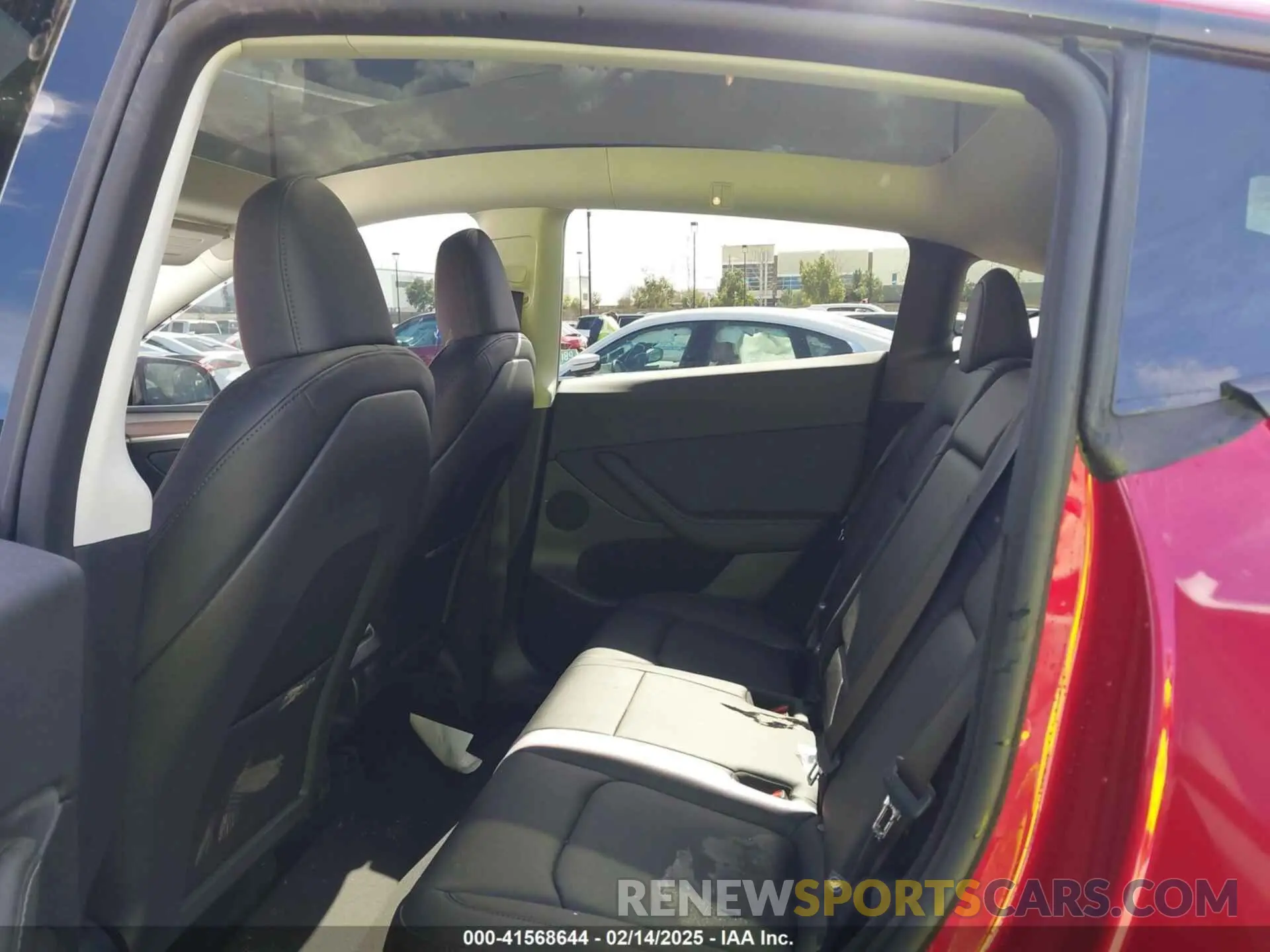 8 Photograph of a damaged car 7SAYGDEE5SF283772 TESLA MODEL Y 2025
