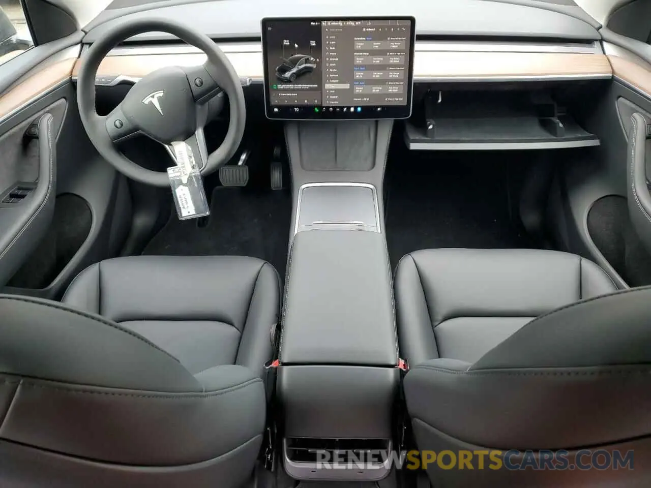 8 Photograph of a damaged car 7SAYGDEE5SF296652 TESLA MODEL Y 2025