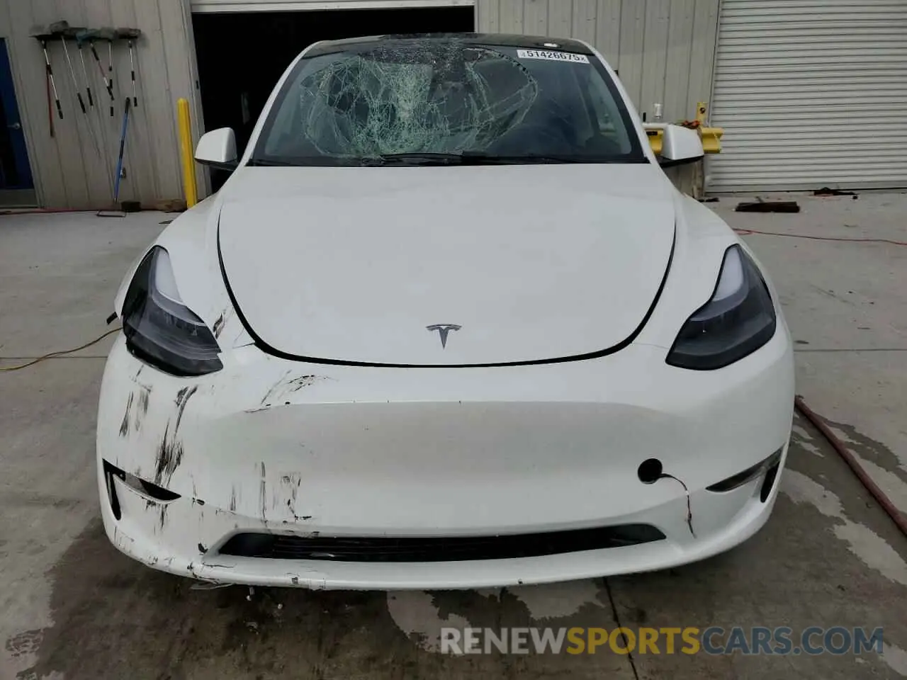 5 Photograph of a damaged car 7SAYGDEE6SA340655 TESLA MODEL Y 2025