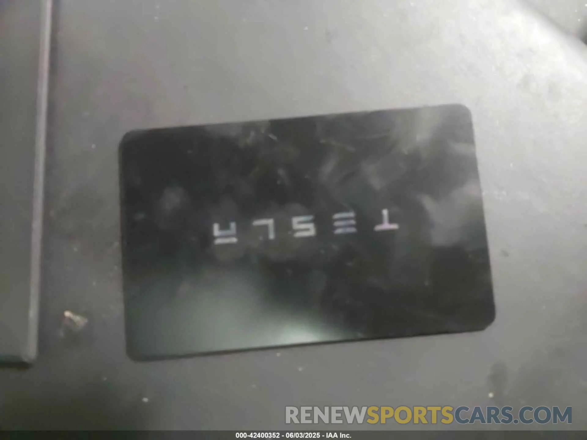 11 Photograph of a damaged car 7SAYGDEE6SF290472 TESLA MODEL Y 2025