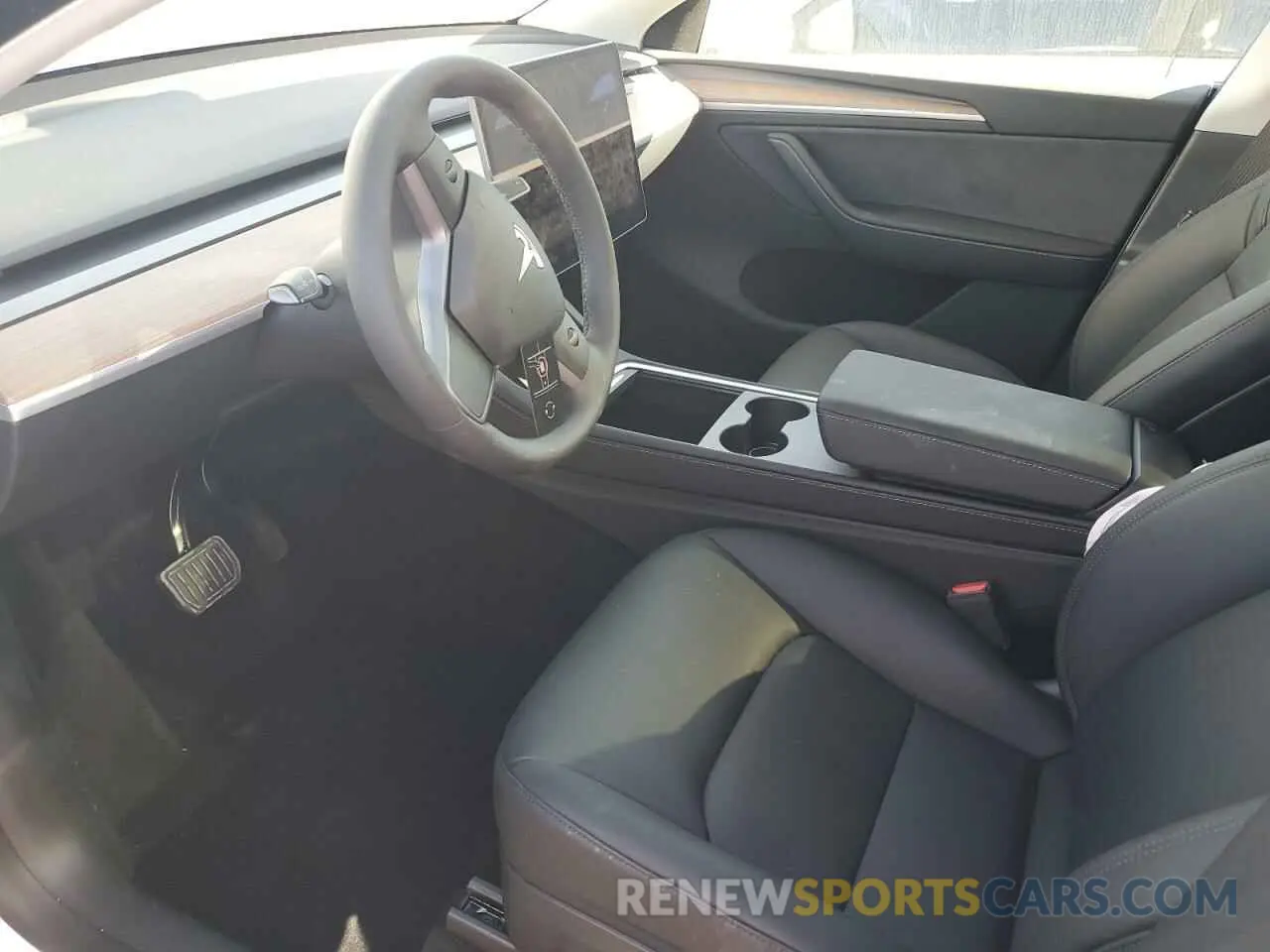 7 Photograph of a damaged car 7SAYGDEE7SA350336 TESLA MODEL Y 2025