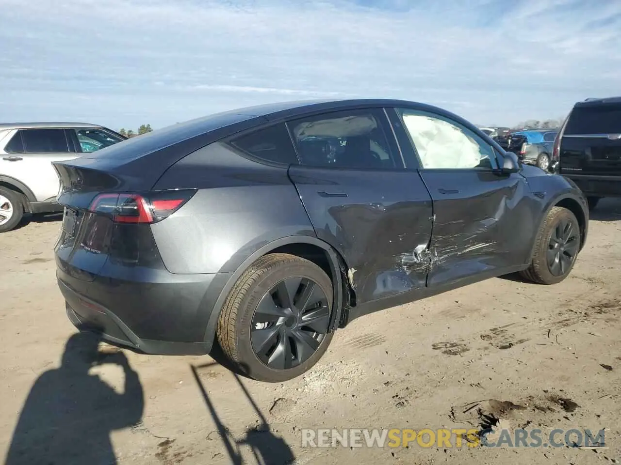 3 Photograph of a damaged car 7SAYGDEE7SF237490 TESLA MODEL Y 2025