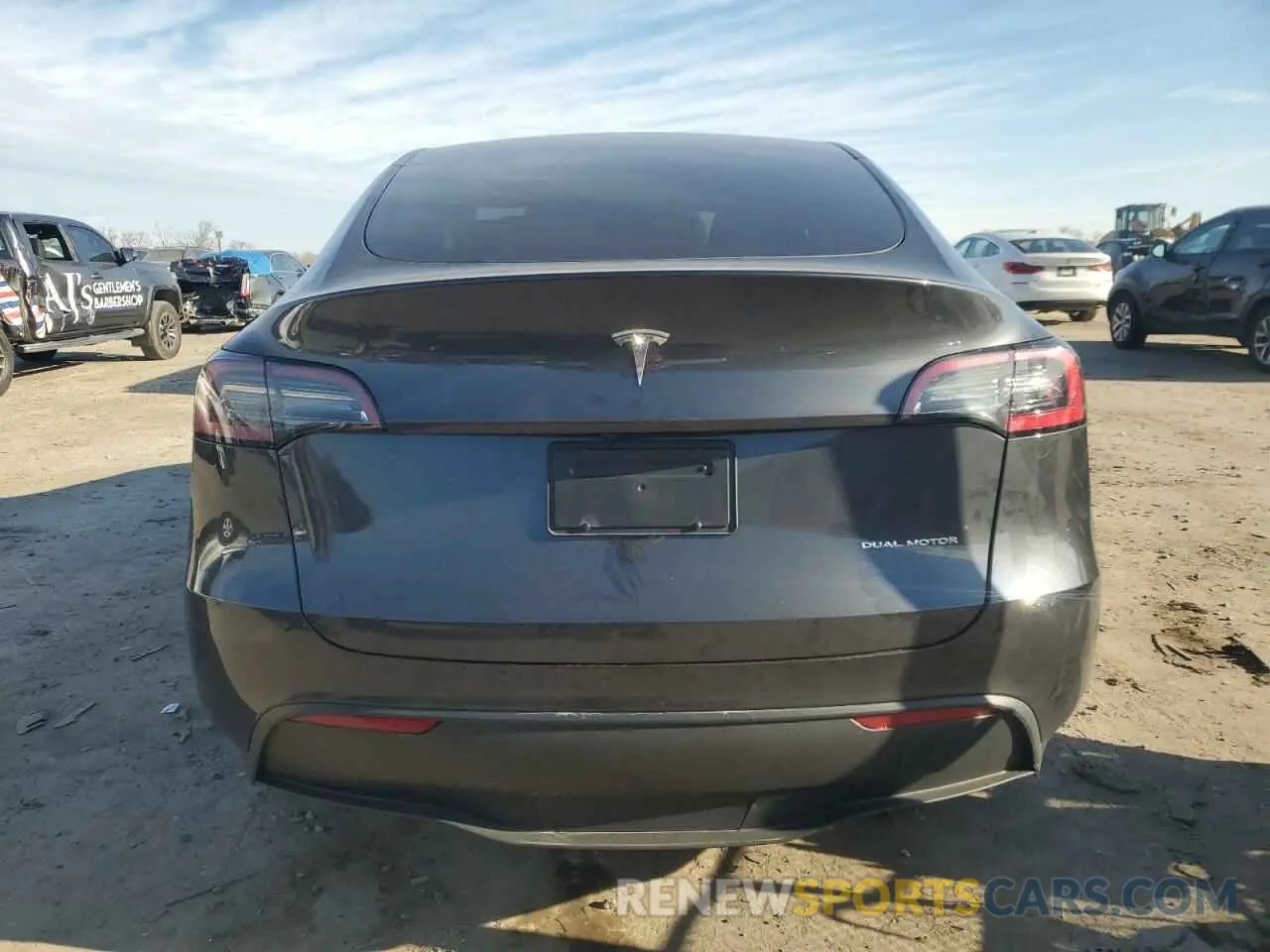 6 Photograph of a damaged car 7SAYGDEE7SF237490 TESLA MODEL Y 2025