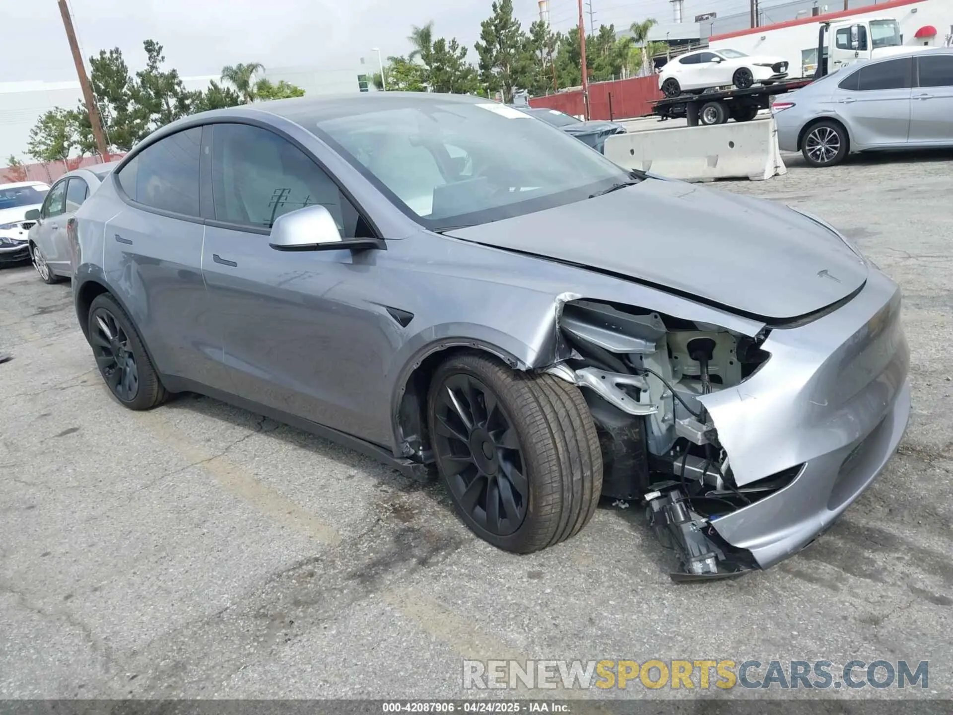 1 Photograph of a damaged car 7SAYGDEE7SF247212 TESLA MODEL Y 2025