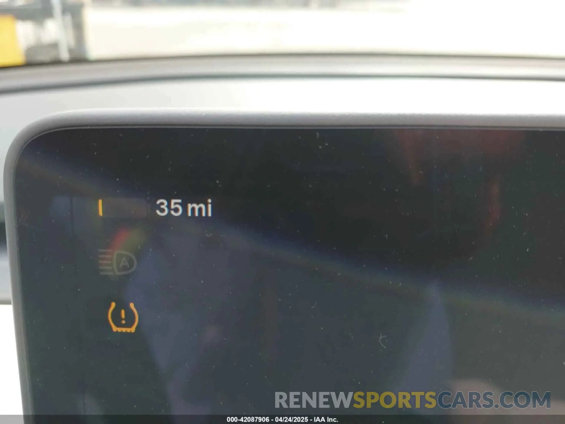 17 Photograph of a damaged car 7SAYGDEE7SF247212 TESLA MODEL Y 2025