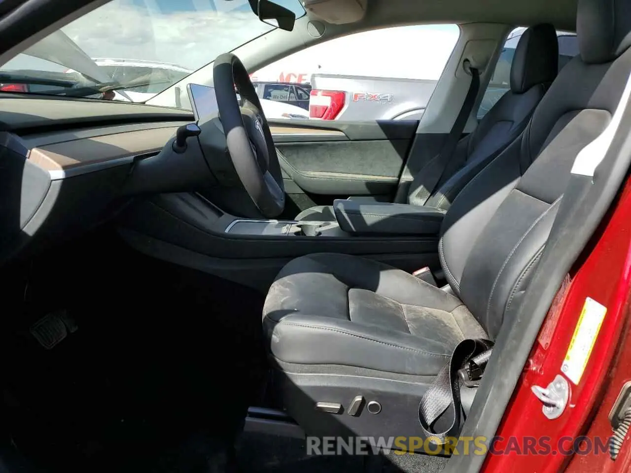 7 Photograph of a damaged car 7SAYGDEE7SF286737 TESLA MODEL Y 2025