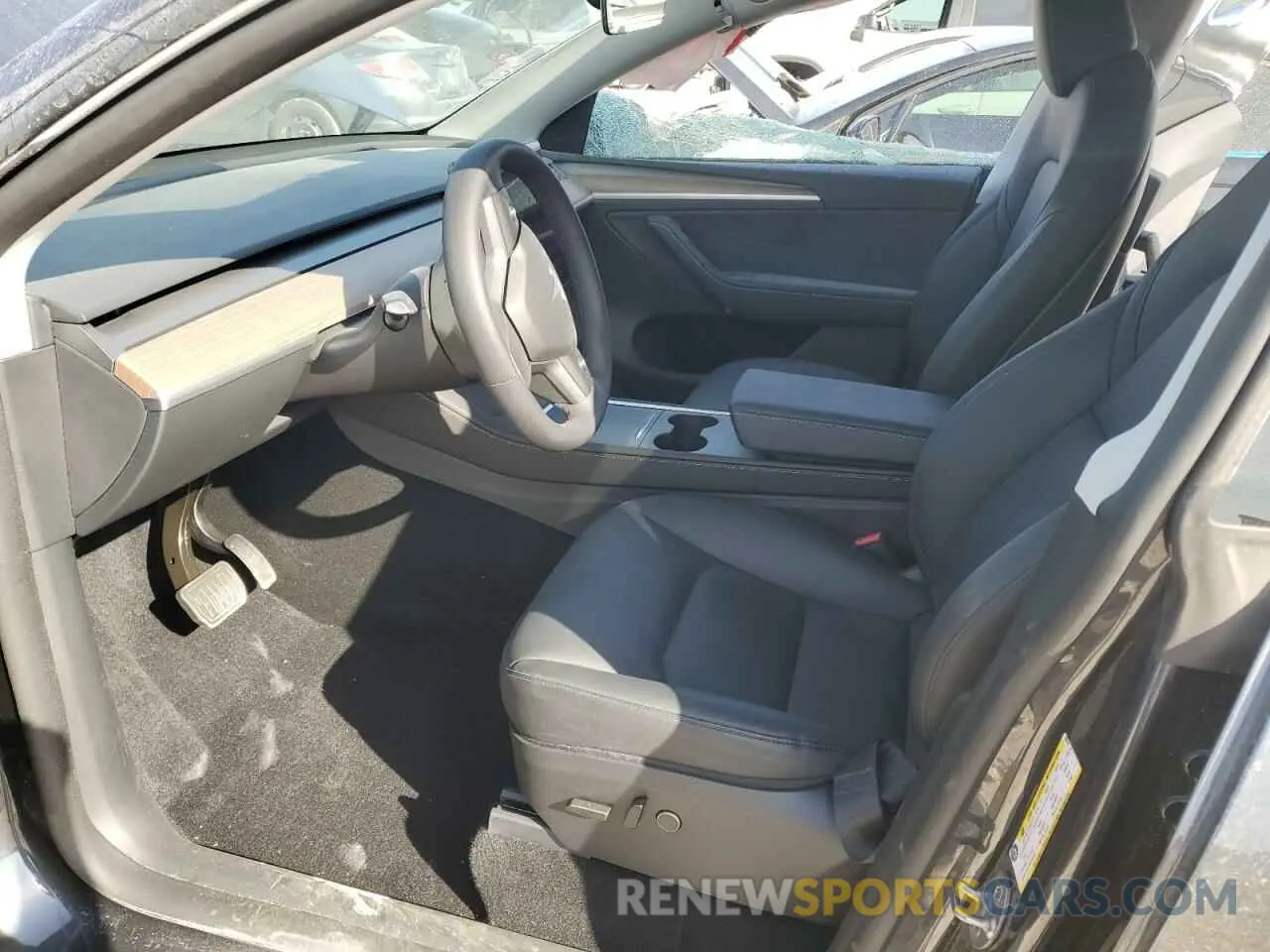 7 Photograph of a damaged car 7SAYGDEE8SA338745 TESLA MODEL Y 2025