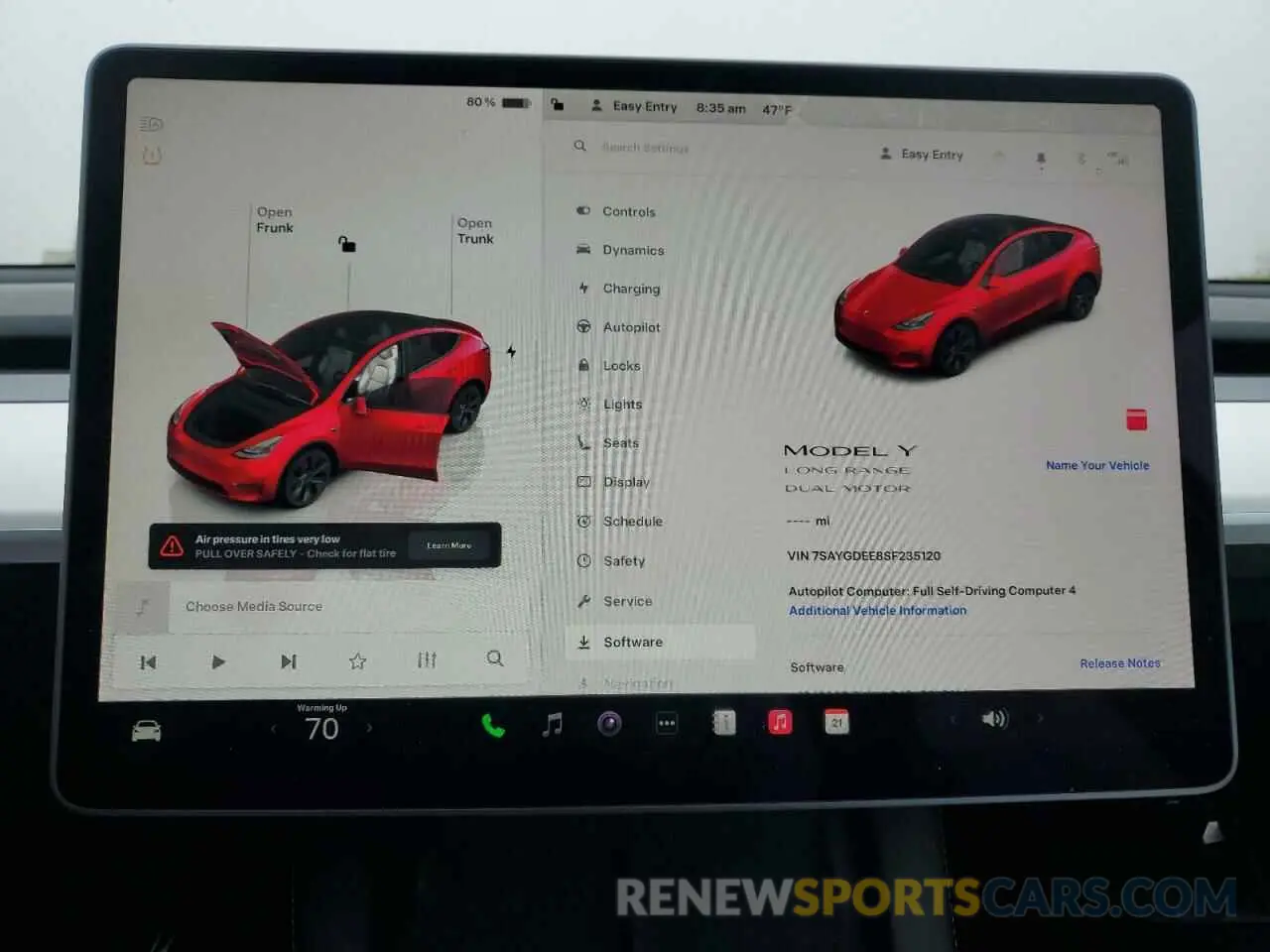 9 Photograph of a damaged car 7SAYGDEE8SF235120 TESLA MODEL Y 2025