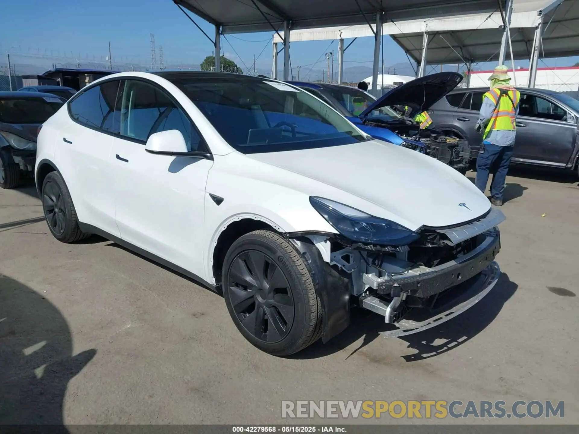 1 Photograph of a damaged car 7SAYGDEE8SF256856 TESLA MODEL Y 2025