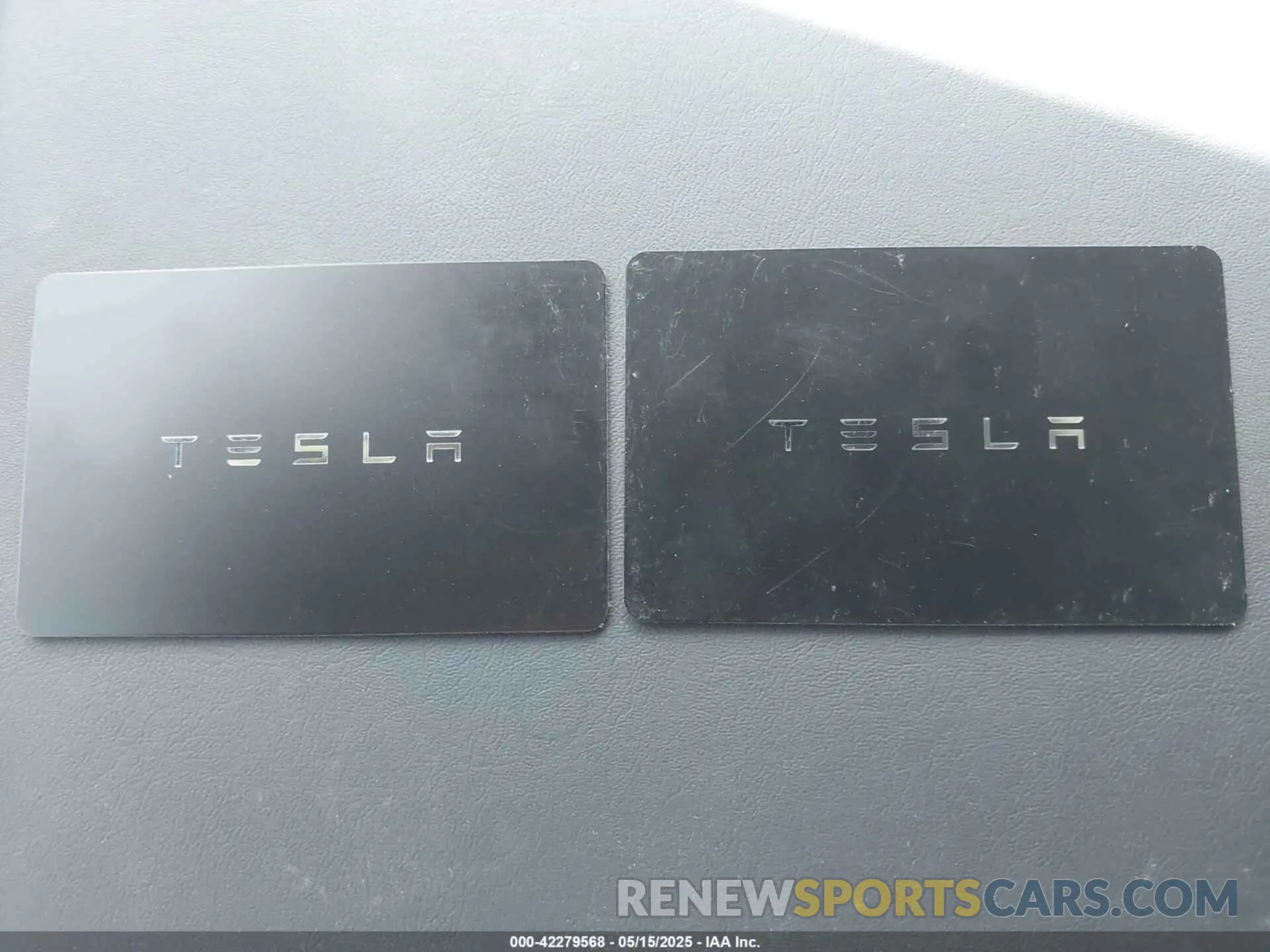 11 Photograph of a damaged car 7SAYGDEE8SF256856 TESLA MODEL Y 2025