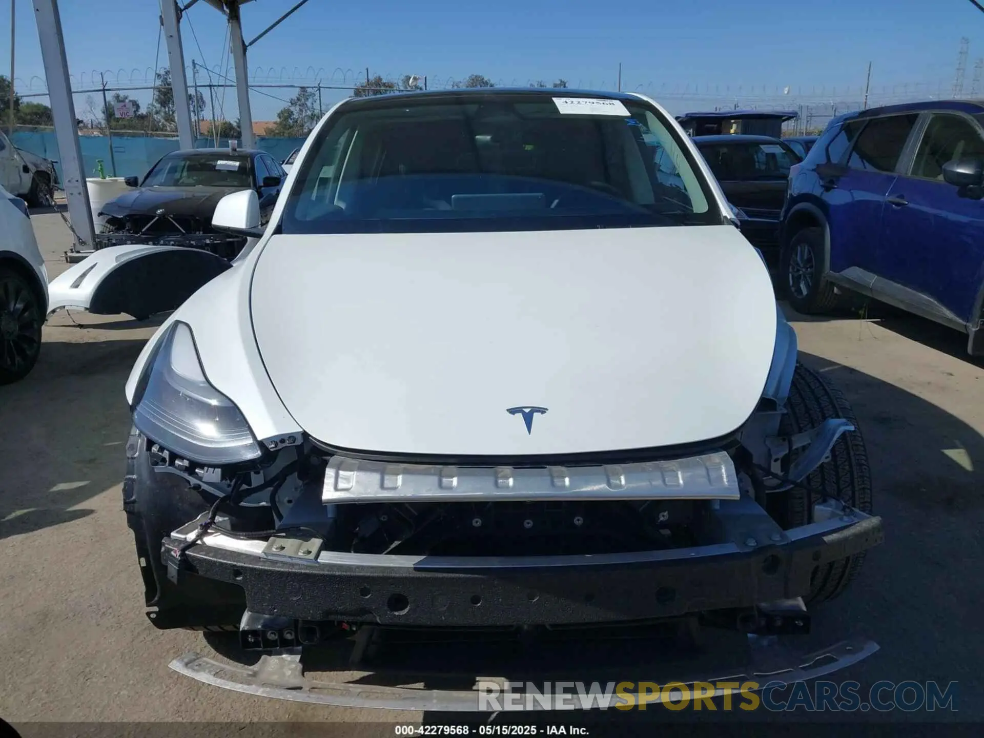13 Photograph of a damaged car 7SAYGDEE8SF256856 TESLA MODEL Y 2025