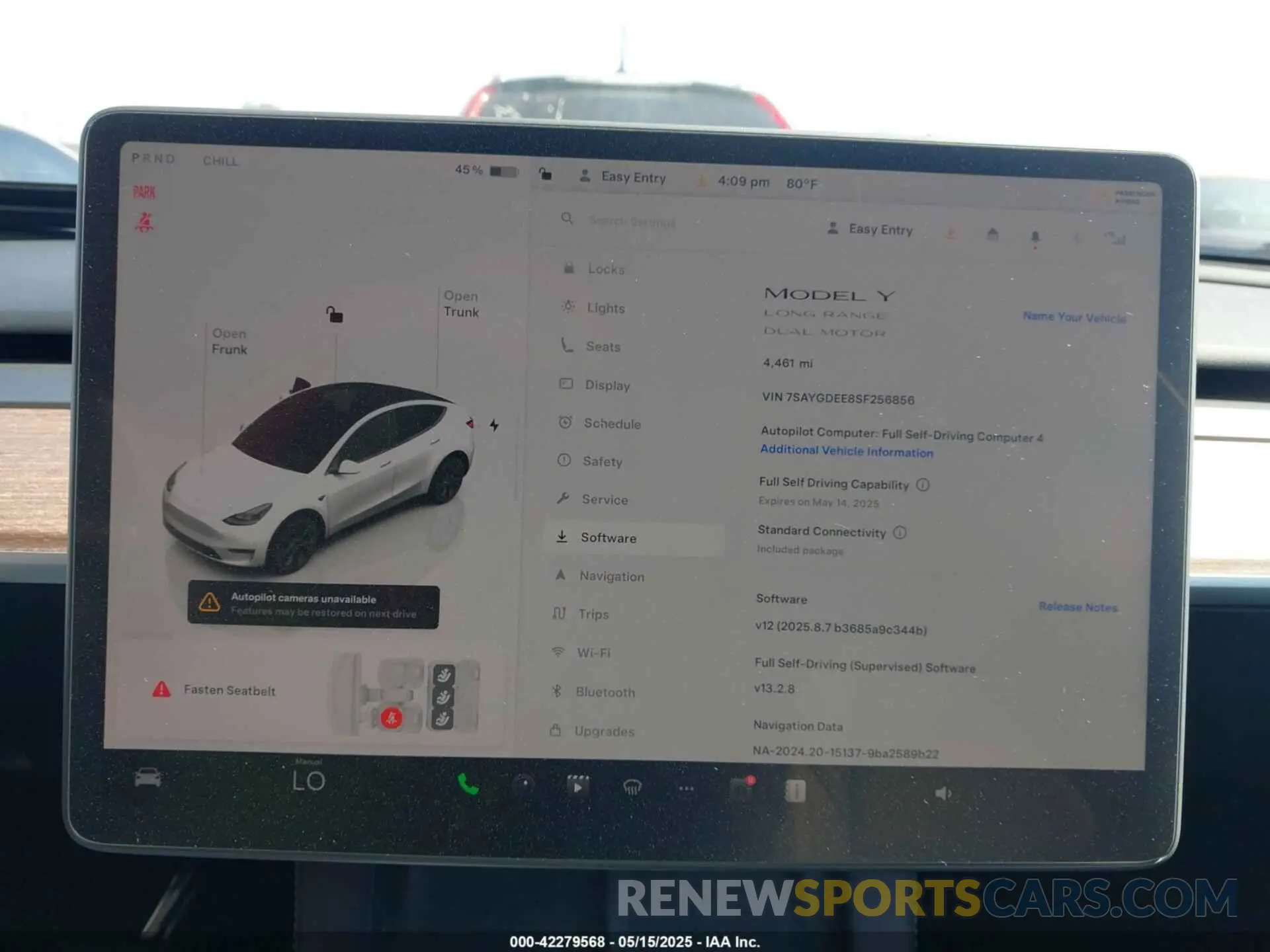 19 Photograph of a damaged car 7SAYGDEE8SF256856 TESLA MODEL Y 2025