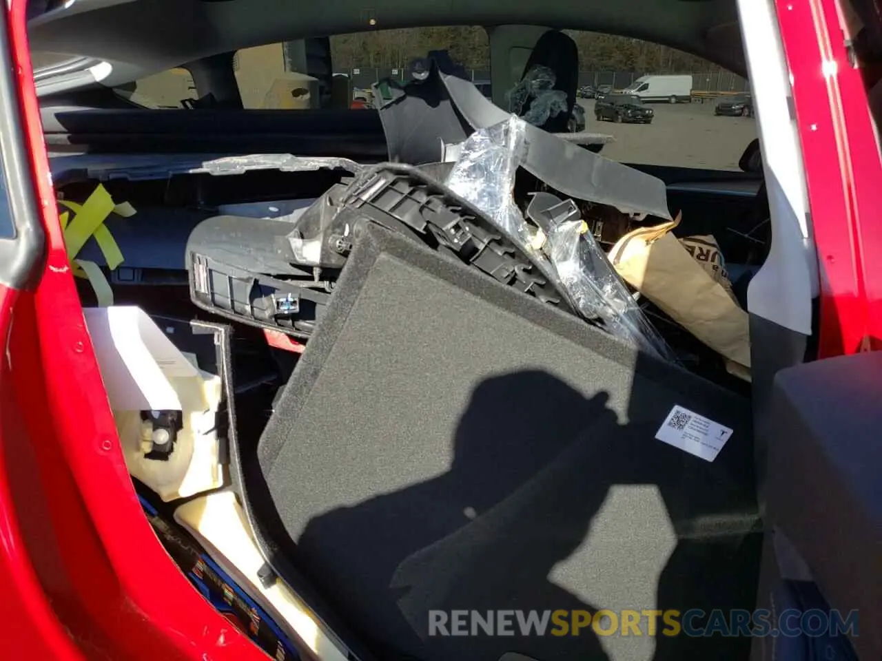 11 Photograph of a damaged car 7SAYGDEE9SA339208 TESLA MODEL Y 2025