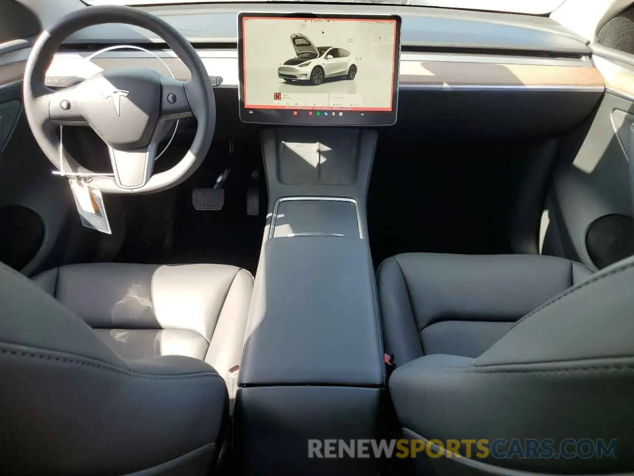 8 Photograph of a damaged car 7SAYGDEE9SF224403 TESLA MODEL Y 2025