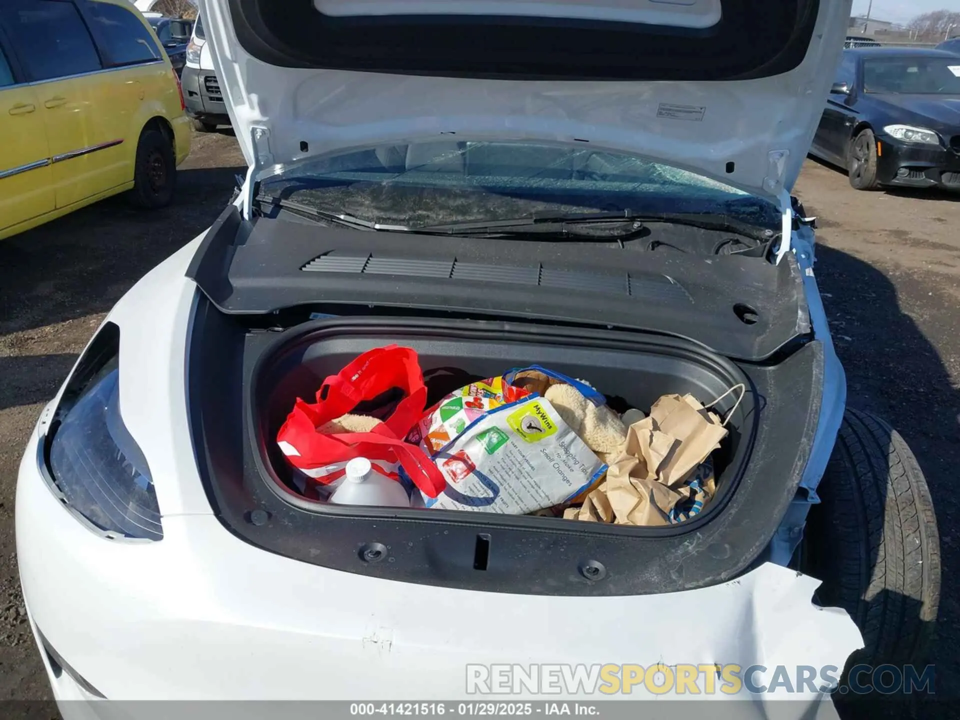 10 Photograph of a damaged car 7SAYGDEE9SF248135 TESLA MODEL Y 2025