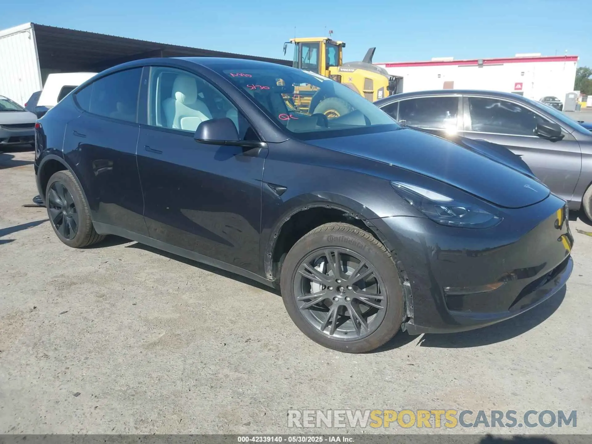 1 Photograph of a damaged car 7SAYGDEE9SF265307 TESLA MODEL Y 2025
