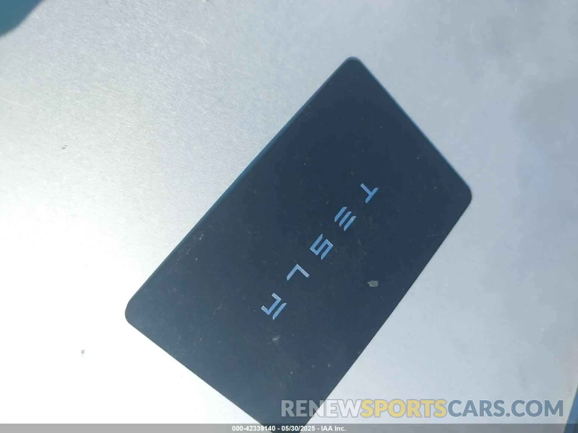 11 Photograph of a damaged car 7SAYGDEE9SF265307 TESLA MODEL Y 2025