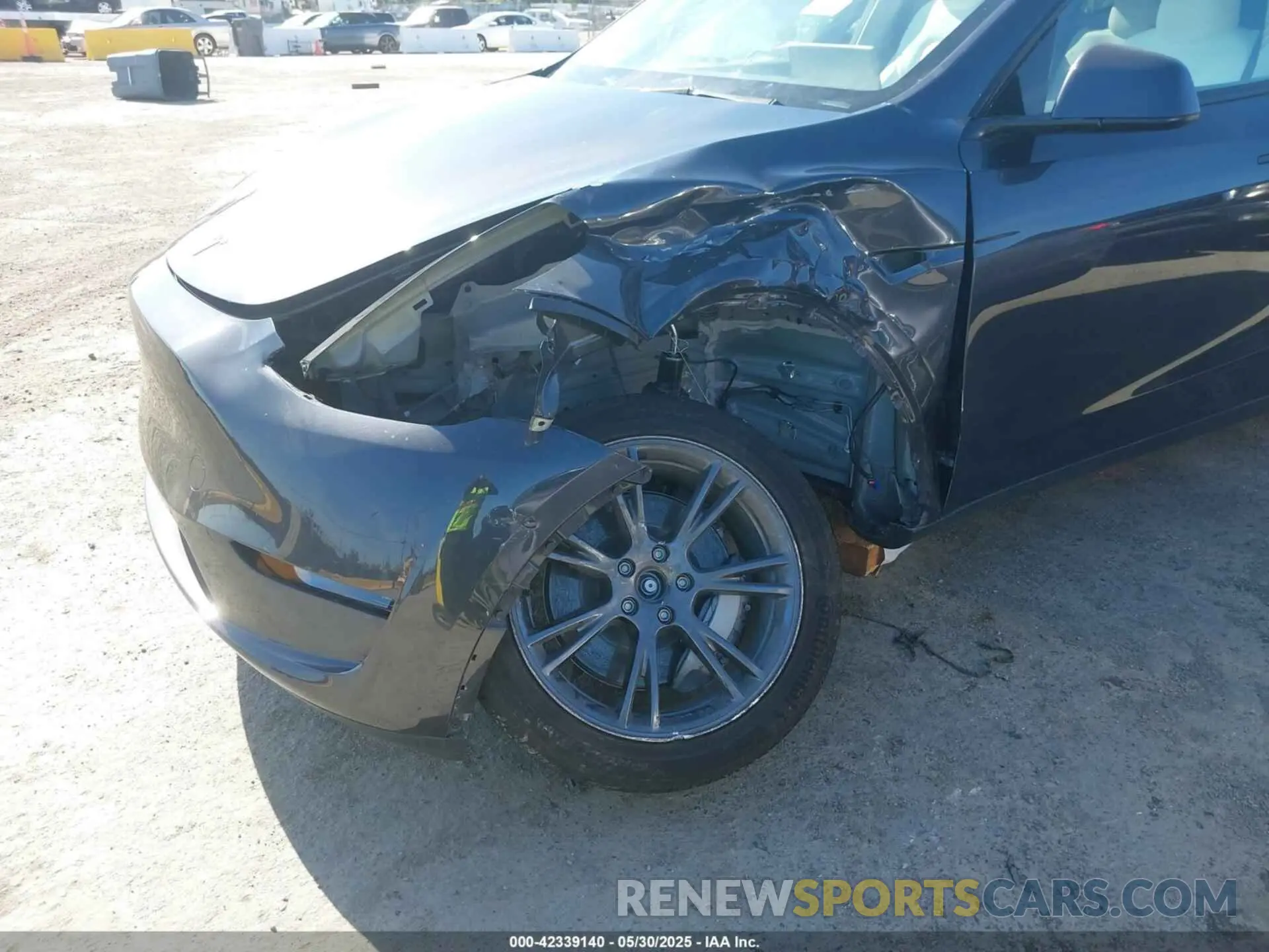 6 Photograph of a damaged car 7SAYGDEE9SF265307 TESLA MODEL Y 2025