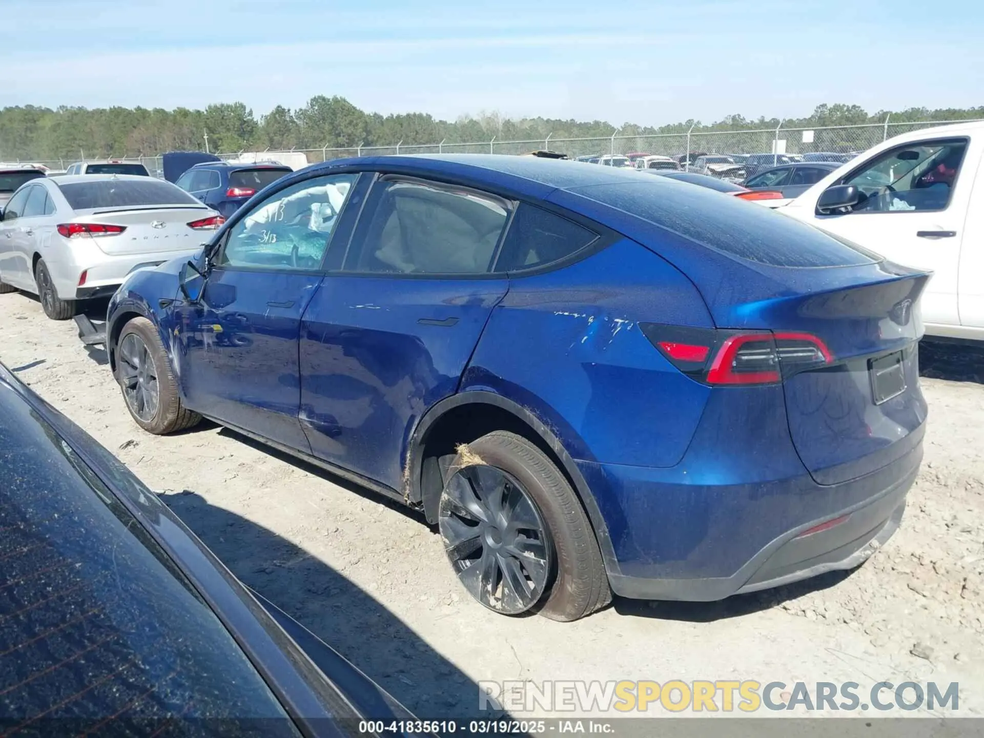14 Photograph of a damaged car 7SAYGDEEXSA346006 TESLA MODEL Y 2025