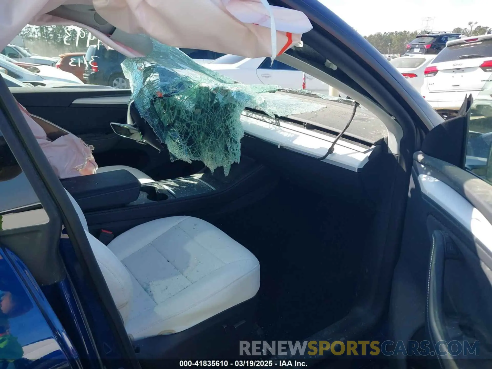 5 Photograph of a damaged car 7SAYGDEEXSA346006 TESLA MODEL Y 2025
