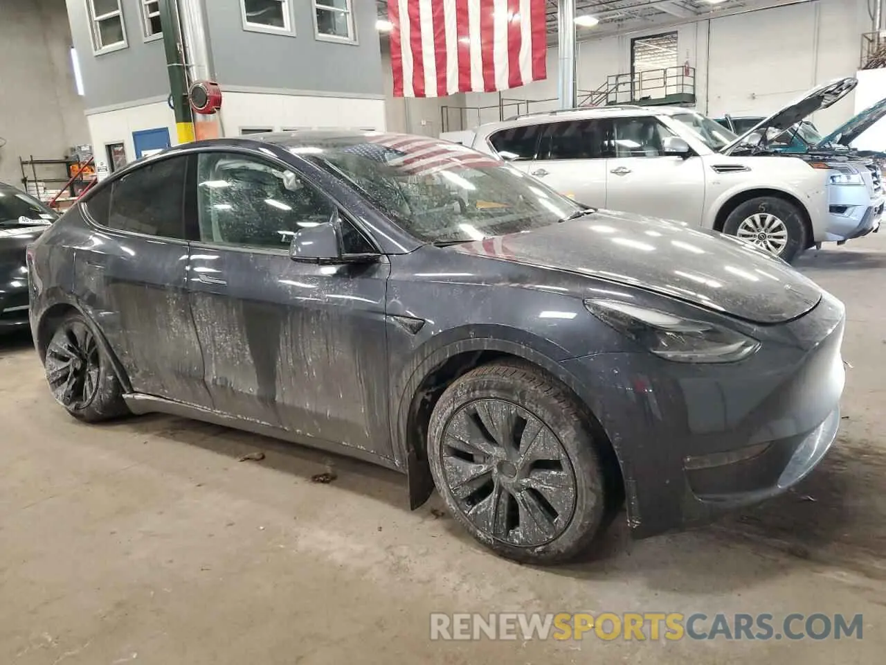 4 Photograph of a damaged car 7SAYGDEEXSA356034 TESLA MODEL Y 2025