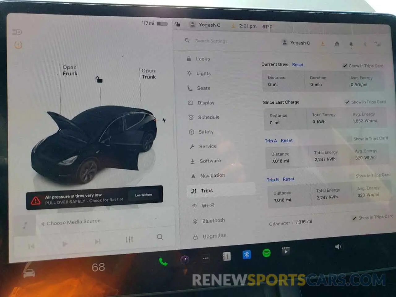 9 Photograph of a damaged car 7SAYGDEEXSF221865 TESLA MODEL Y 2025