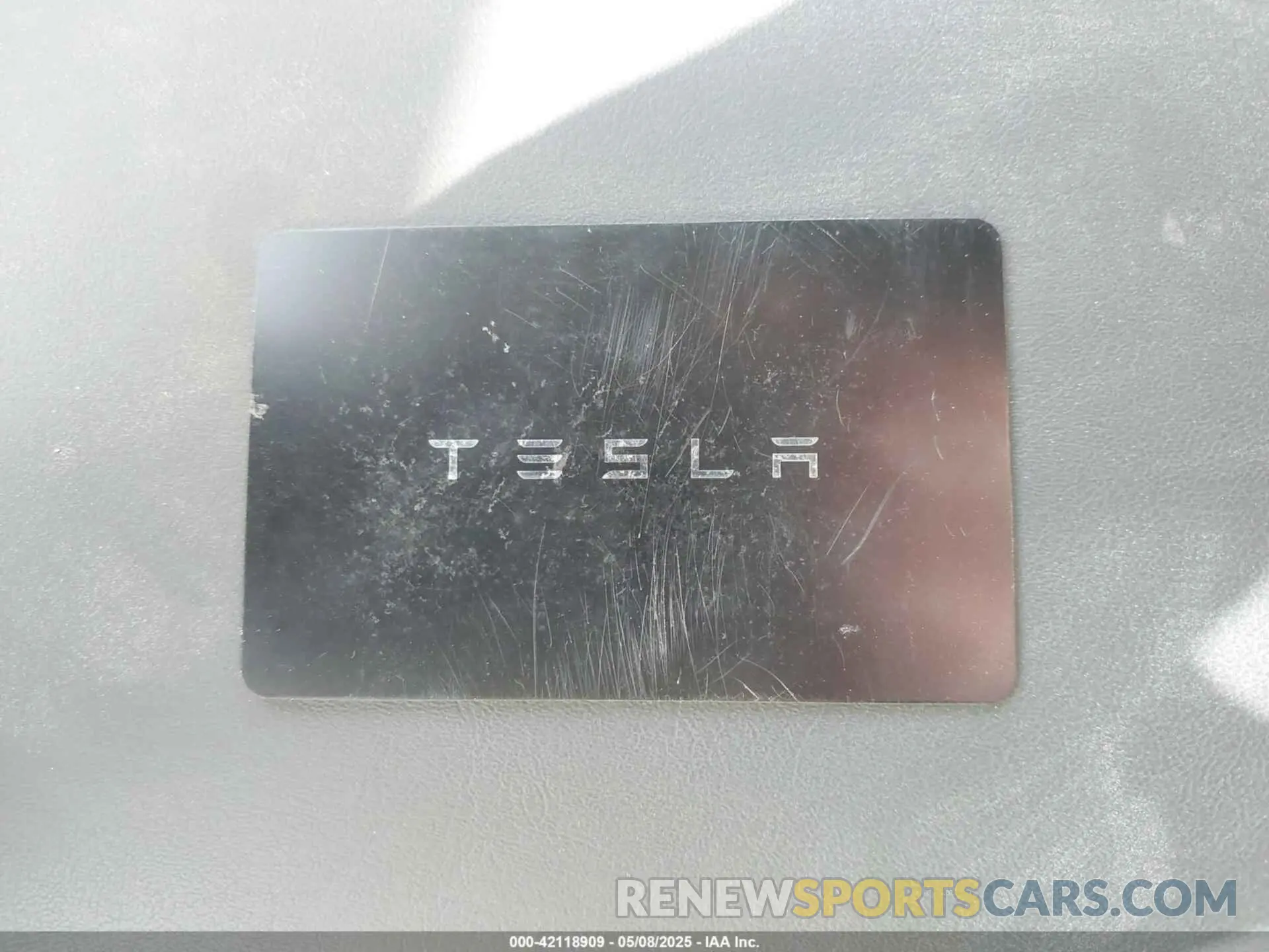 11 Photograph of a damaged car 7SAYGDEEXSF247365 TESLA MODEL Y 2025