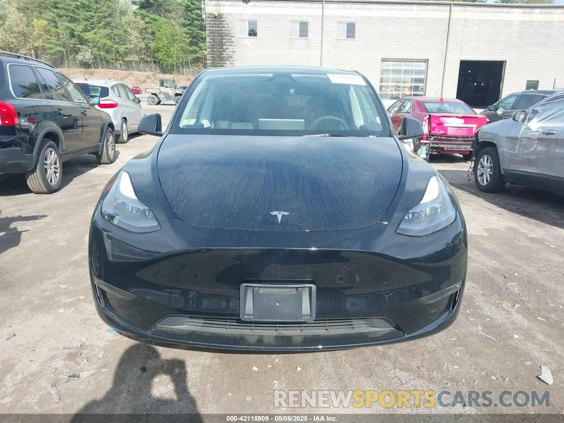 13 Photograph of a damaged car 7SAYGDEEXSF247365 TESLA MODEL Y 2025
