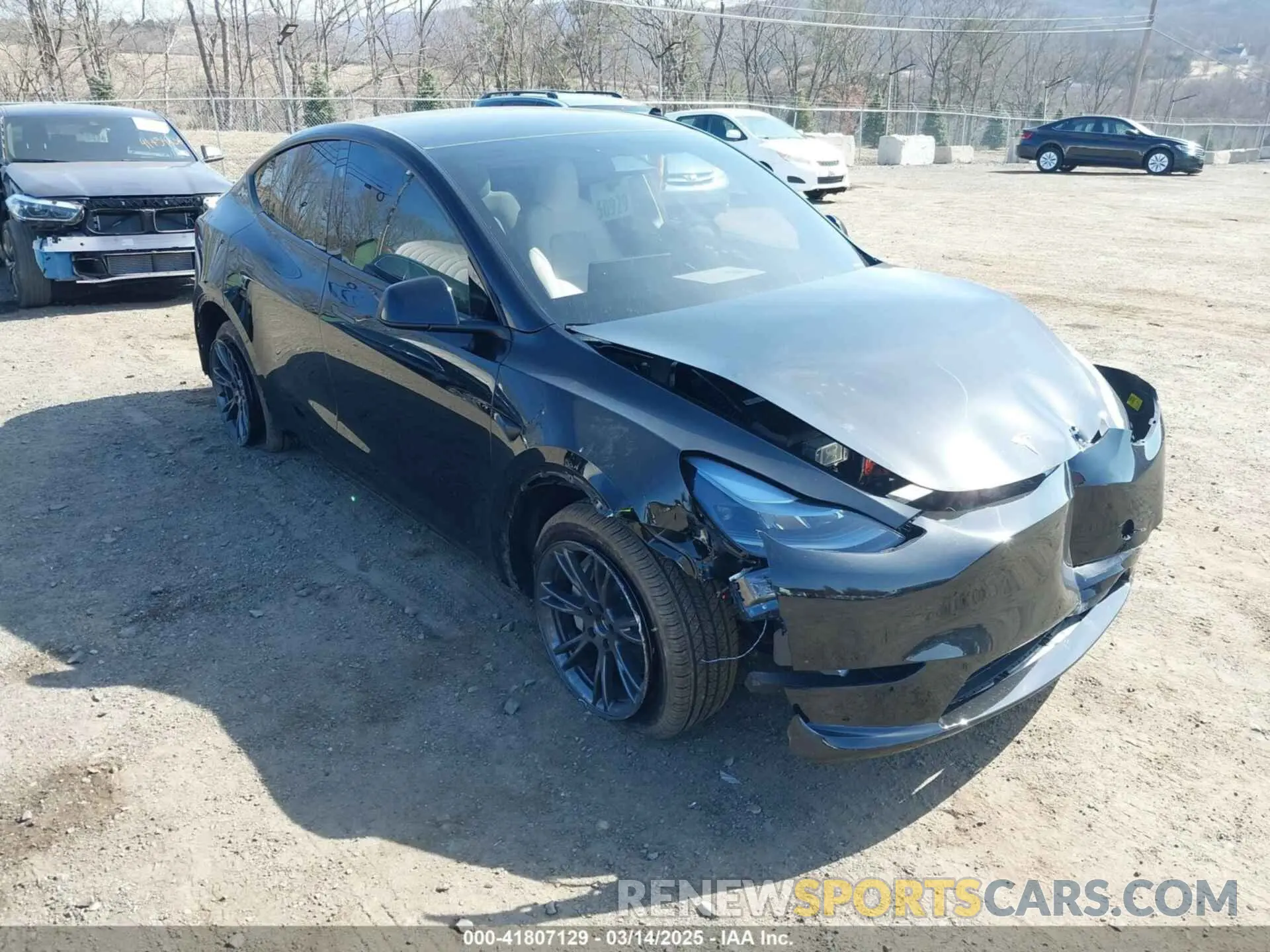 1 Photograph of a damaged car 7SAYGDEEXSF267888 TESLA MODEL Y 2025