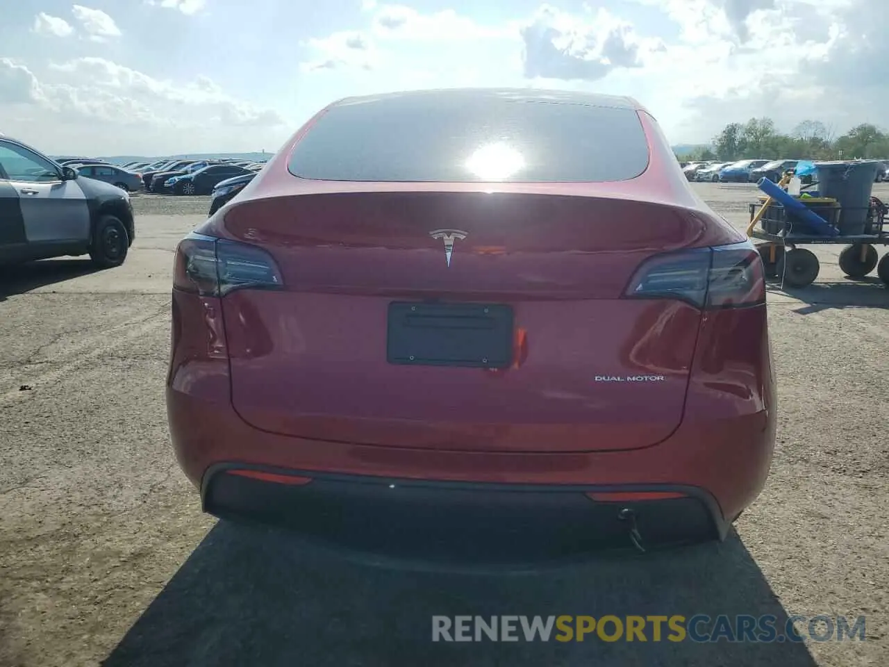 6 Photograph of a damaged car 7SAYGDEEXSF294380 TESLA MODEL Y 2025