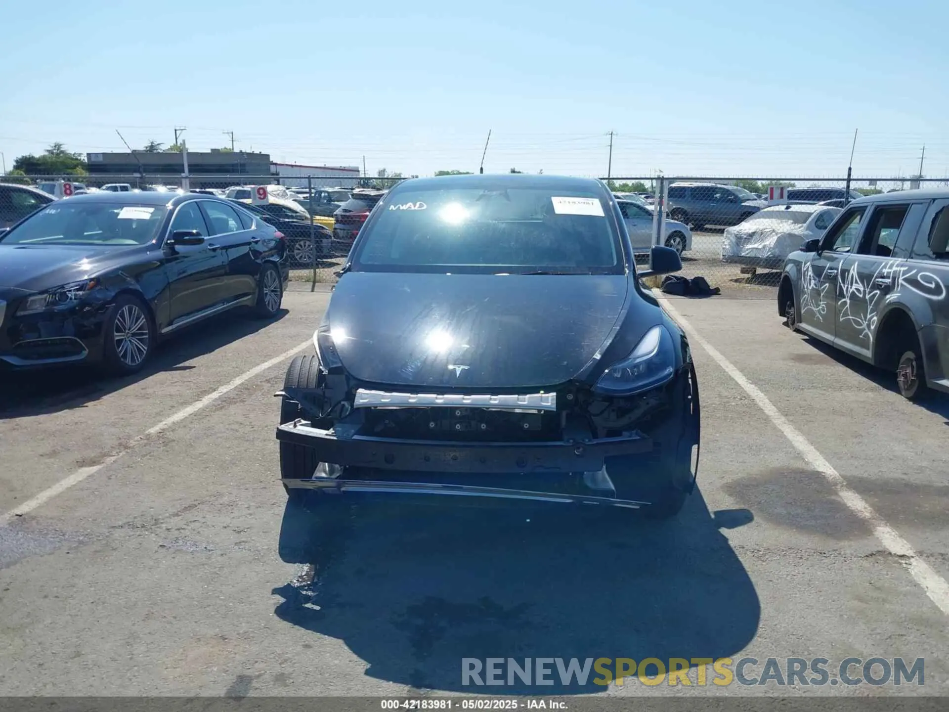 13 Photograph of a damaged car 7SAYGDEF2SF300505 TESLA MODEL Y 2025