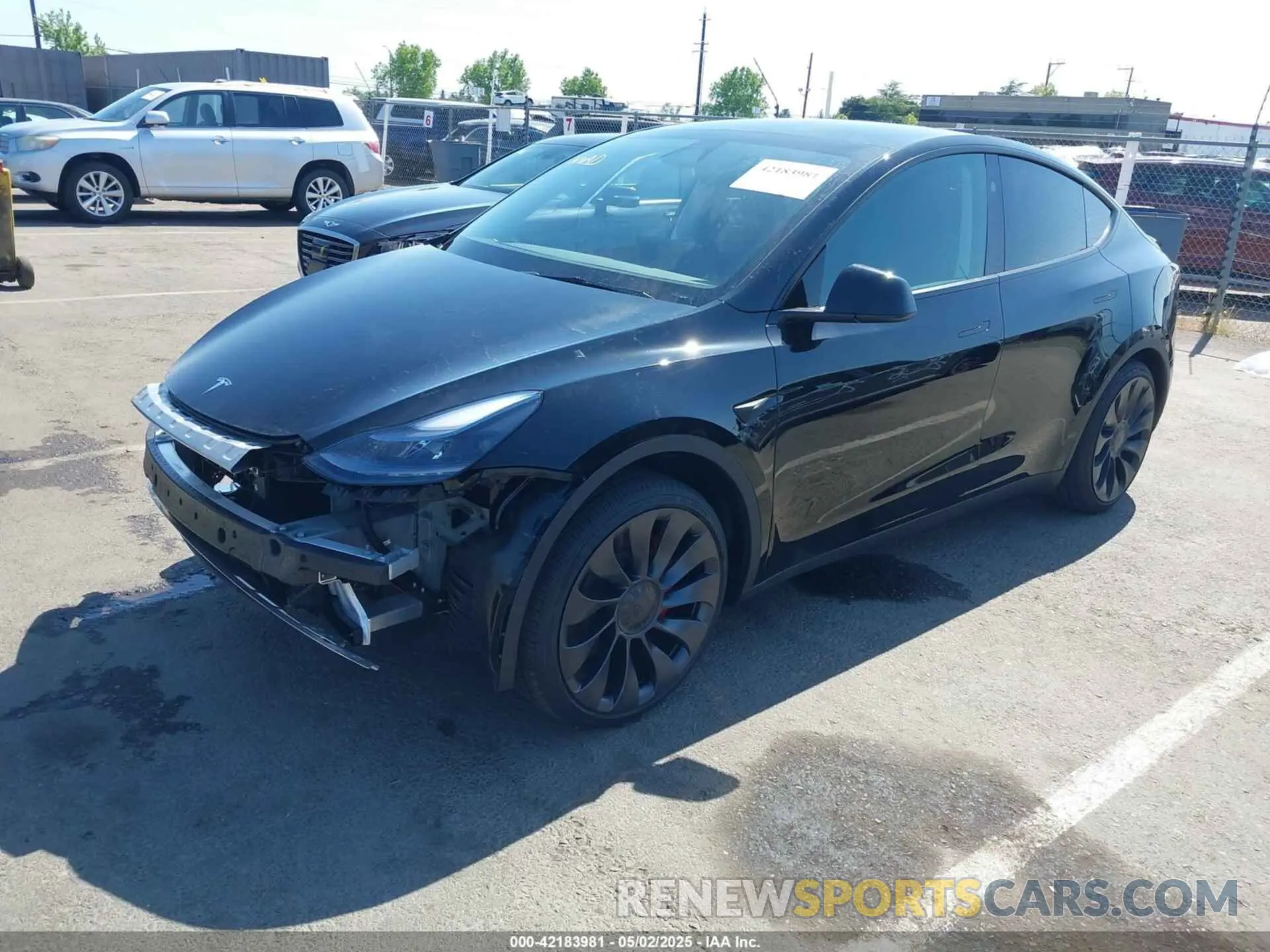2 Photograph of a damaged car 7SAYGDEF2SF300505 TESLA MODEL Y 2025