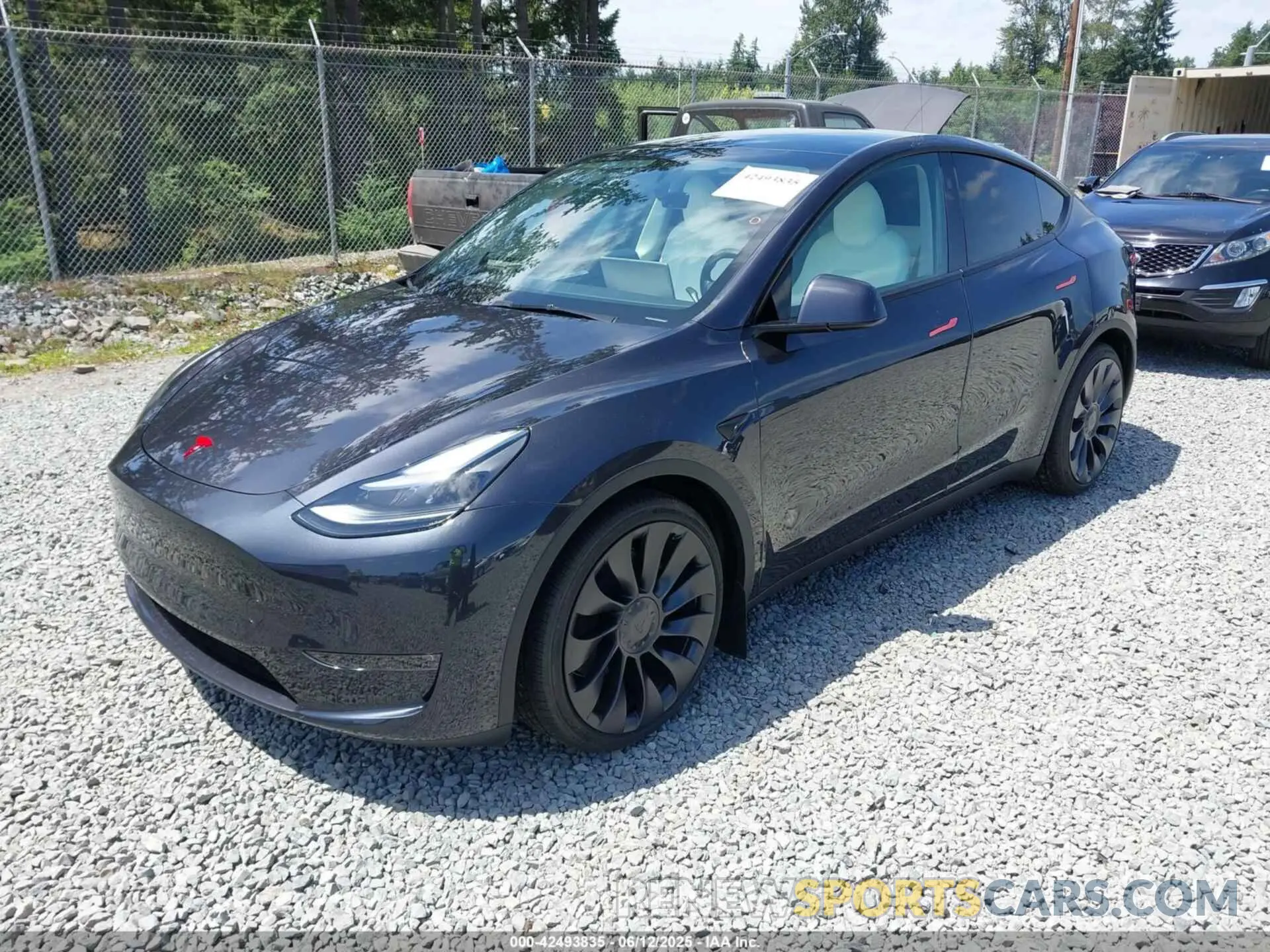 2 Photograph of a damaged car 7SAYGDEF3SF254196 TESLA MODEL Y 2025