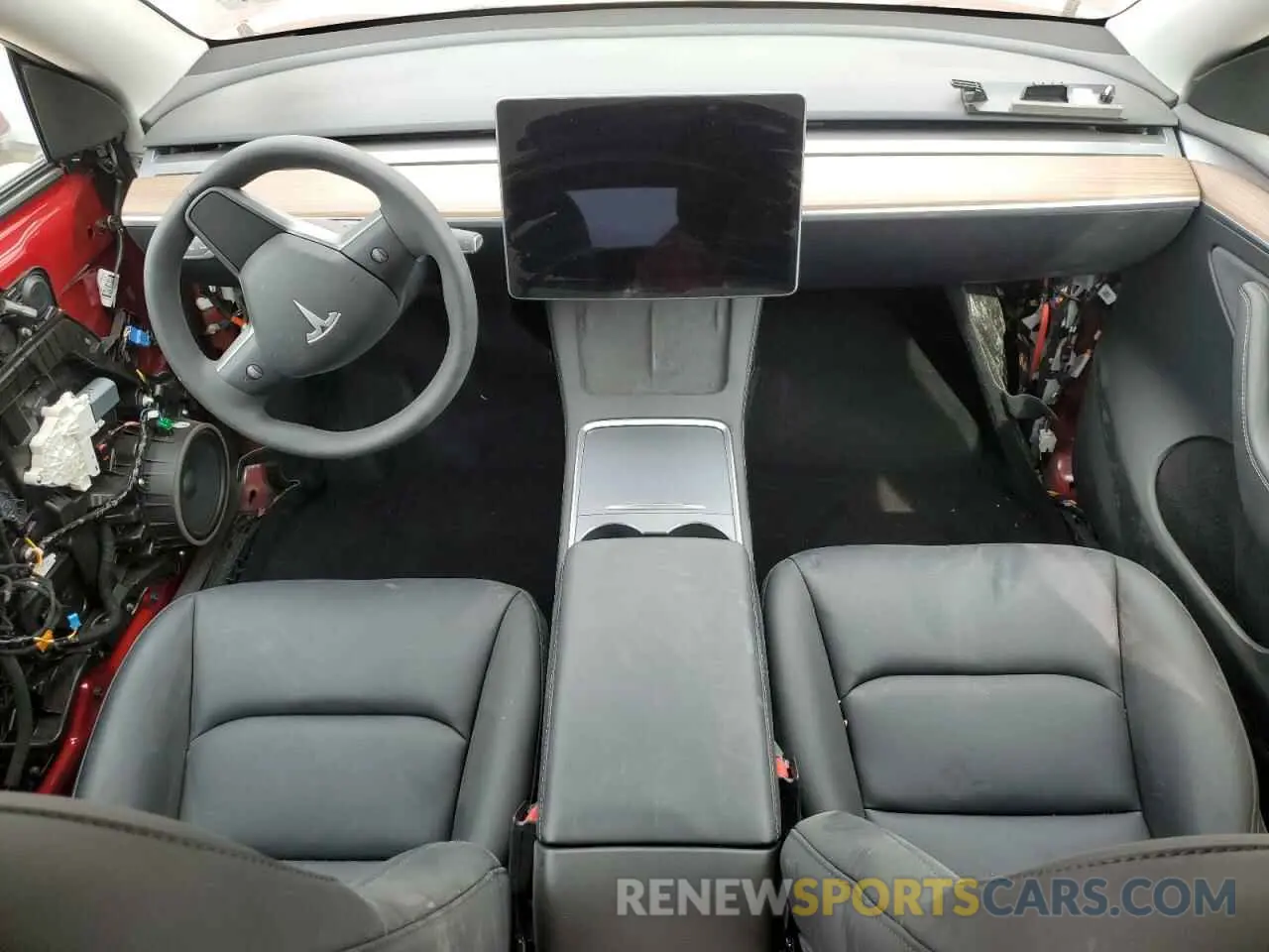 8 Photograph of a damaged car 7SAYGDEF6SF310891 TESLA MODEL Y 2025