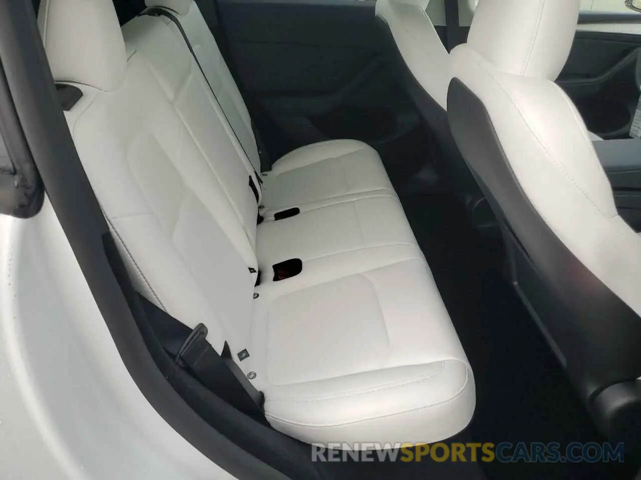 11 Photograph of a damaged car 7SAYGDEF9SF251299 TESLA MODEL Y 2025