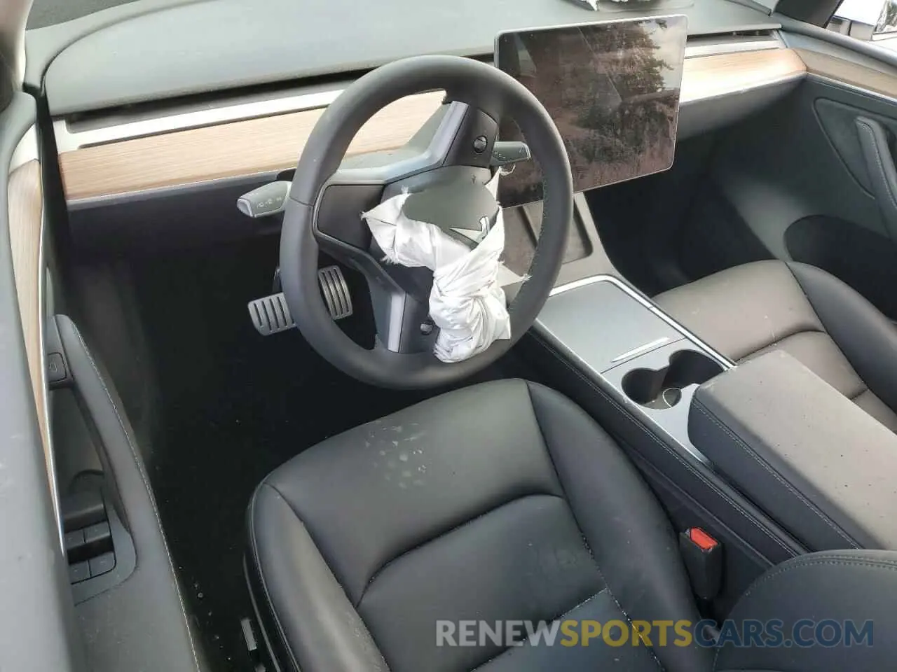 8 Photograph of a damaged car 7SAYGDEF9SF265722 TESLA MODEL Y 2025